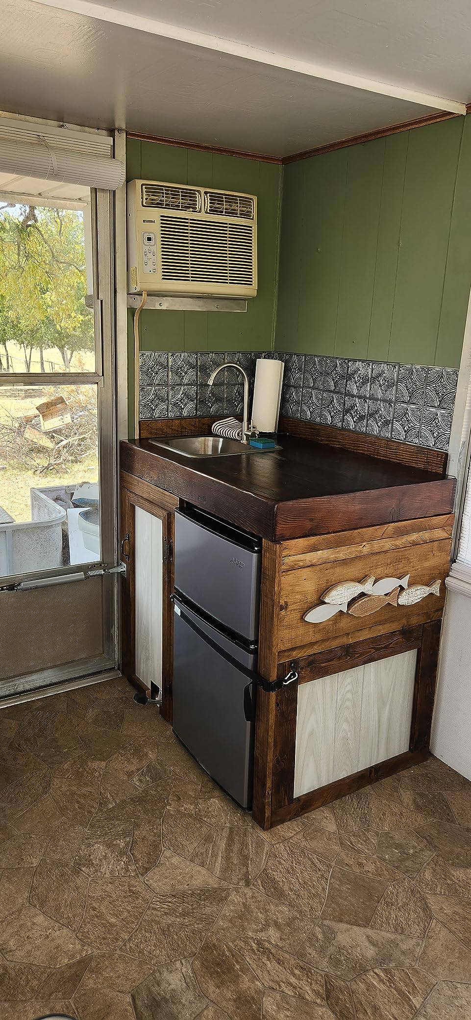 Whale GP0550 Gusher® Galley Mk 3 Manual Freshwater Galley Pump, Foot Pedal-Operated, Right-Side Foot Lever - Customer Photo 2