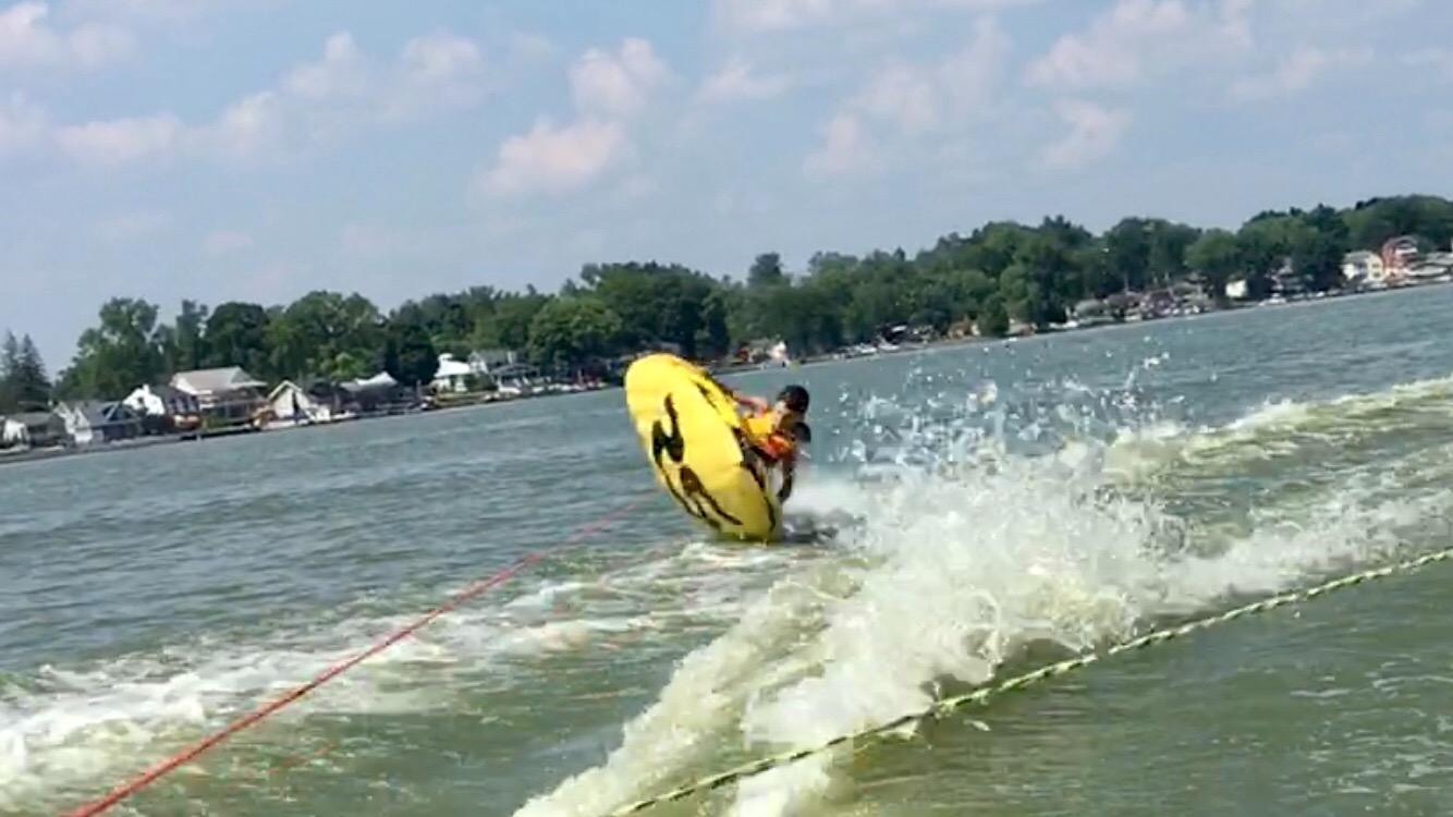 RAVE Sports Razor Inflatable Towable Tube, 1-2 Riders, Unique Skim-Fast Bottom Coating, Nylon Cover, Four Foam-Filled Reinforced Handles, Quick Connect Tow Point, Boat Tubes and Towables - Customer Photo 3