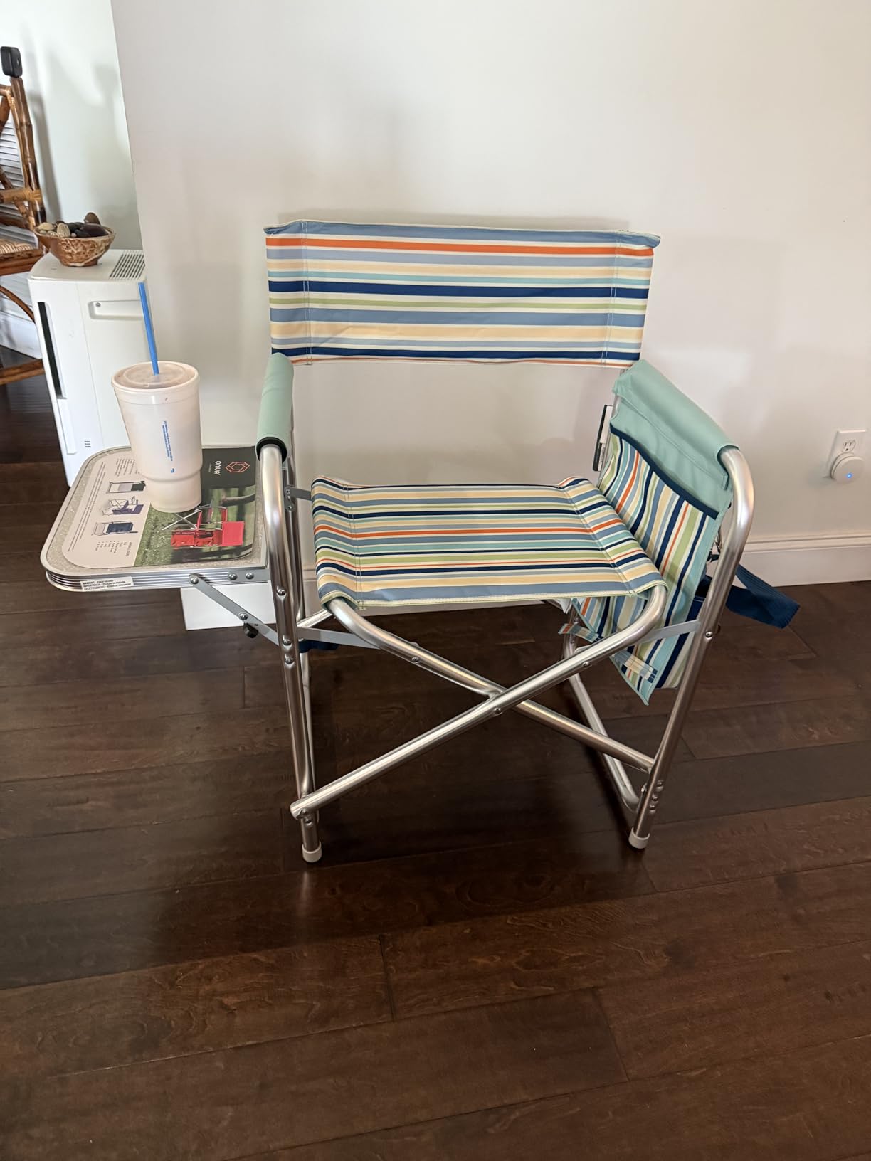 PICNIC TIME Sports Chair with Side Table, Outdoor Foldable Padded Adult Camping Chairs with Cup and Accessory Panel for Lawn, Beach, & Sports Use for Adults, up to 300-lbs Capacity, (Black) - Customer Photo 2