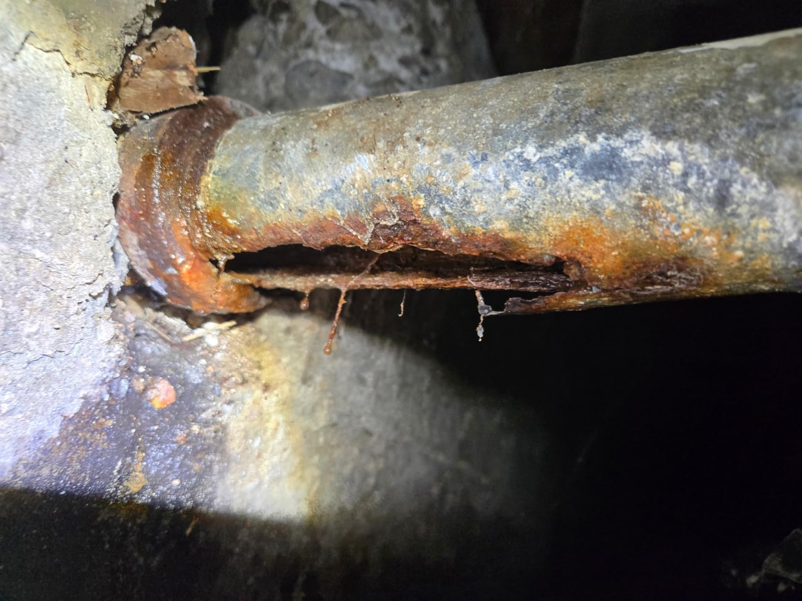 Fernco Pow-R Wrap Plumbing Pipe Leak Repair 4-in. x 252-in. - Customer Photo 1