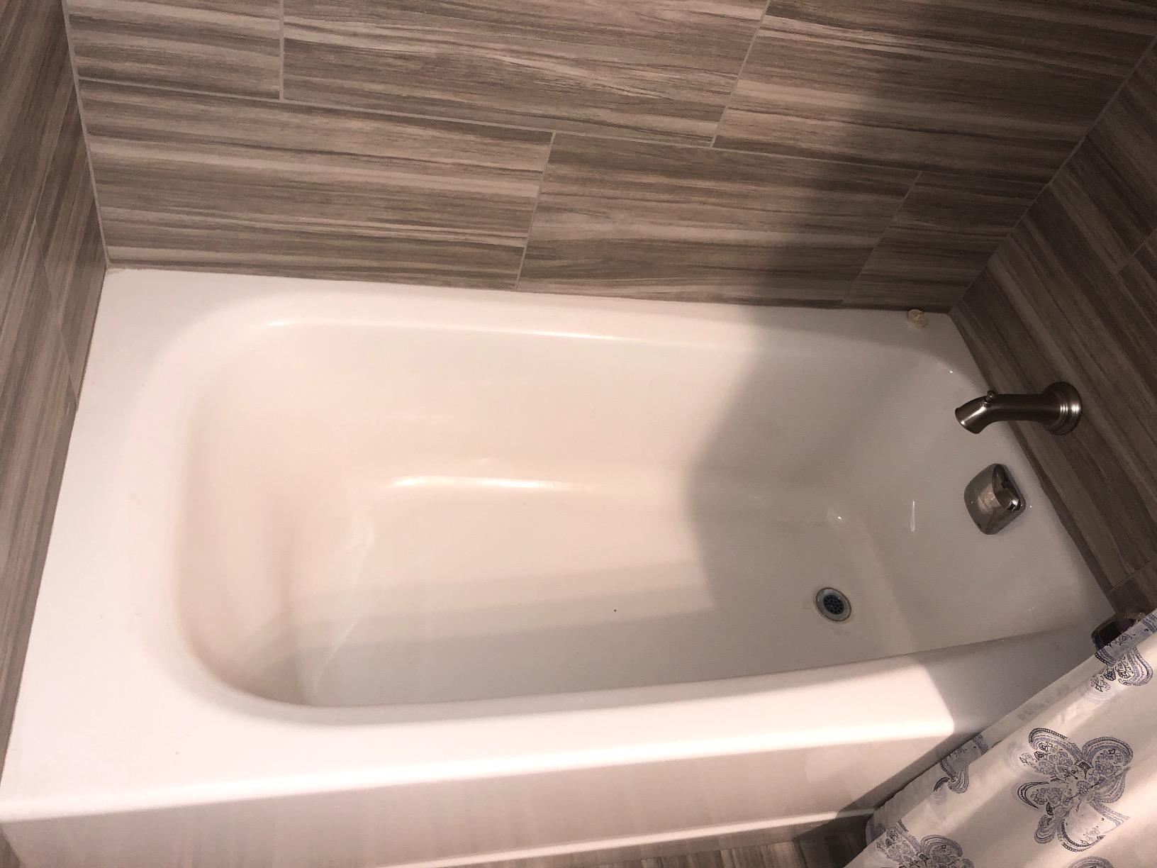 American Standard 2461002.020 Cambridge Apron-Front Americast Soaking Bathtub Right Hand Drain, 5 ft x 32 in, White - Customer Photo 1