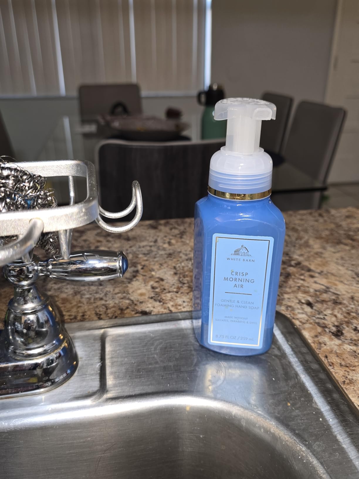 Bath and Body Works Warm Vanilla Sugar Signature Collection Shower Gel, 10 oz, new packaging Customer Review Bath and Body Works Warm Vanilla Sugar Signature Collection Shower Gel, 10 oz, new packaging - Customer Photo 1