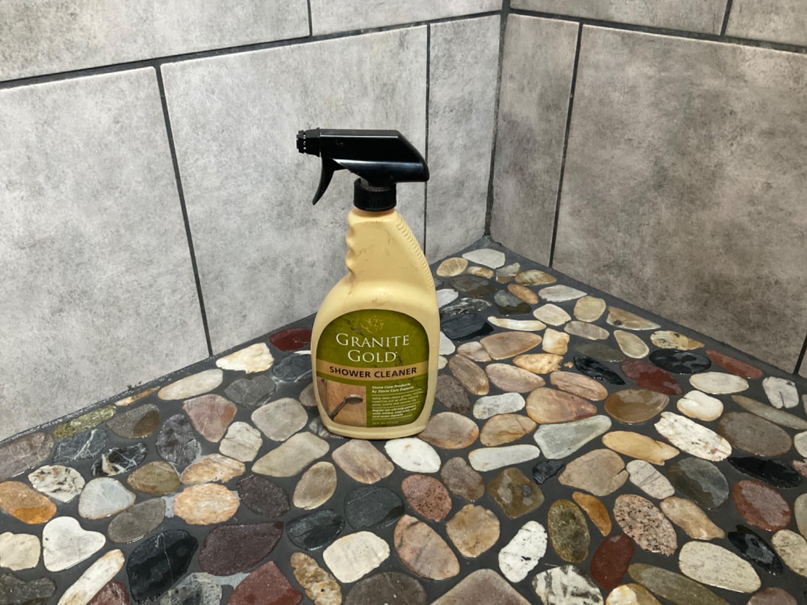 Granite Gold Shower Cleaner Spray for Quartz, Granite, Marble, Ceramic, and Other Stone Tub Surfaces, Made in the USA, 24 Ounces, Gold Customer Review Granite Gold Shower Cleaner Spray for Quartz, Granite, Marble, Ceramic, and Other Stone Tub Surfaces, Made in the USA, 24 Ounces, Gold - Customer Photo 1