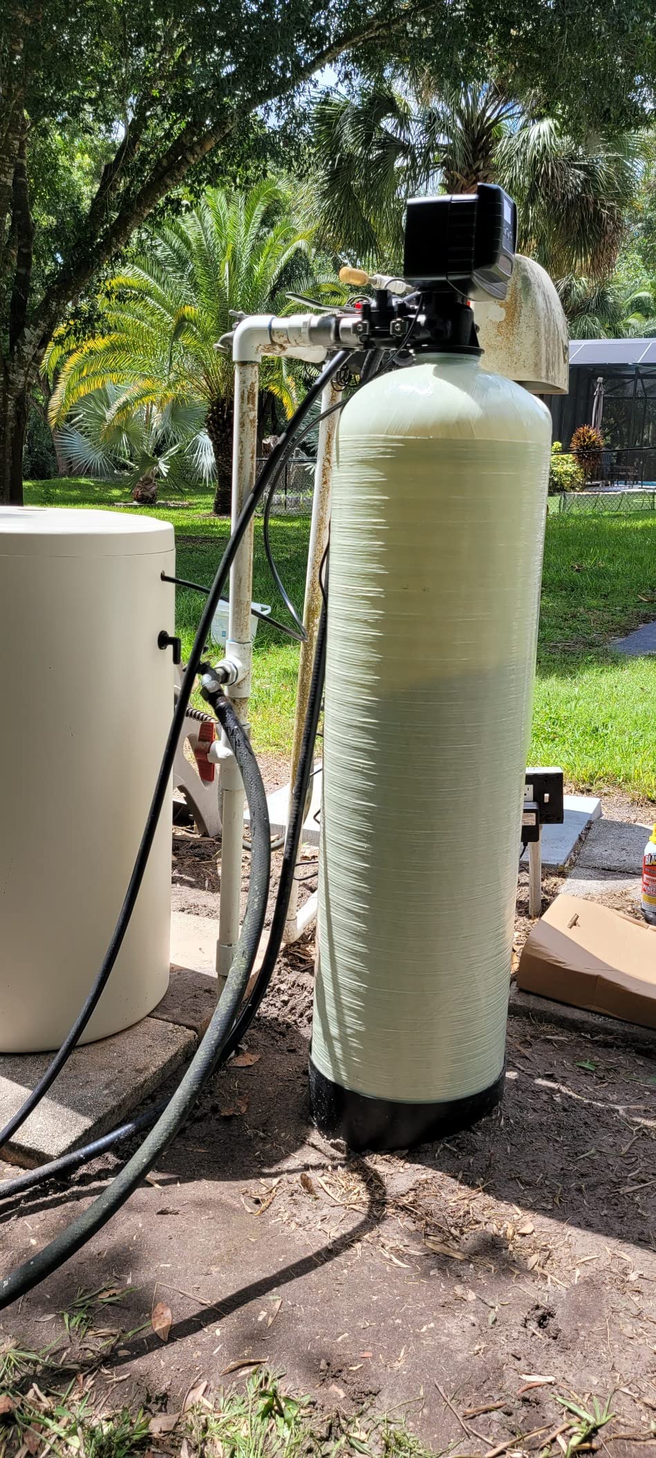 AFWFilters Iron Pro 2 Combination Water Softener Iron Filter Fleck 5600SXT Digital Metered Valve 64,000 Grain - High Flow for Whole House Use - Removes Hardness, Iron, Manganese, Sediment, Rust - Customer Photo 1