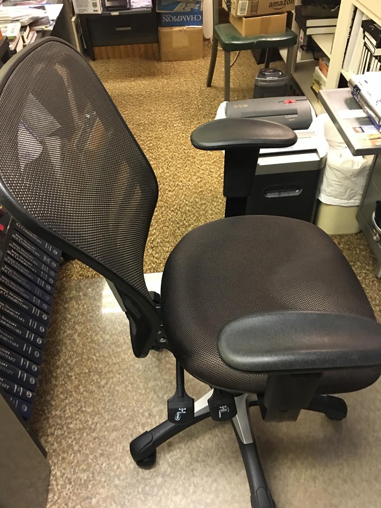 Modway EEI-757-BLK Articulate Ergonomic Mesh Office Chair in Black - Customer Photo 1