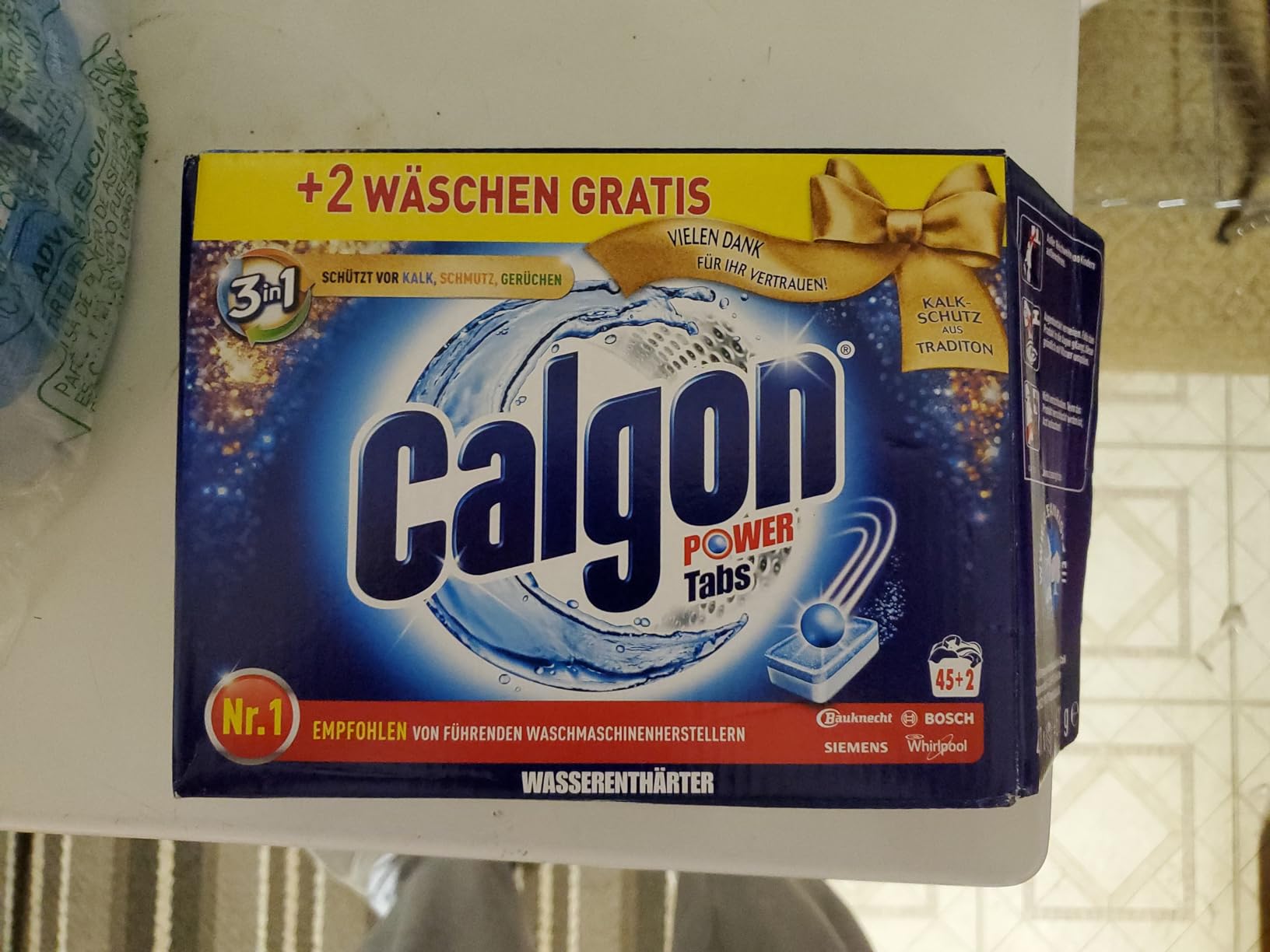 Calgon 4-in-1 Washing Machine Cleaner and Water Softener Tablets, 75 Count, Removes Limescale, Residue, Dirt, Rust & Malodours, Deep Clean, XL Pack Size - Customer Photo 2