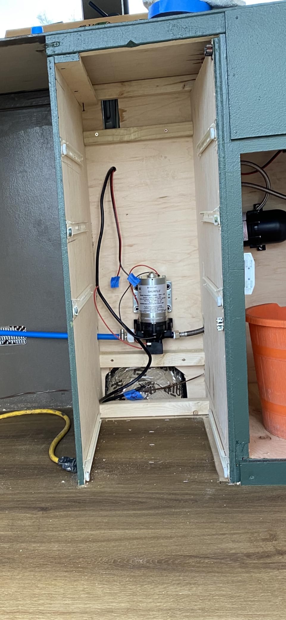 Precitrade Shurflo 2088-554-144 Fresh Water Pump, 12 Volts, 3.5 Gallons Per Minute, 45 Psi customer photo 1