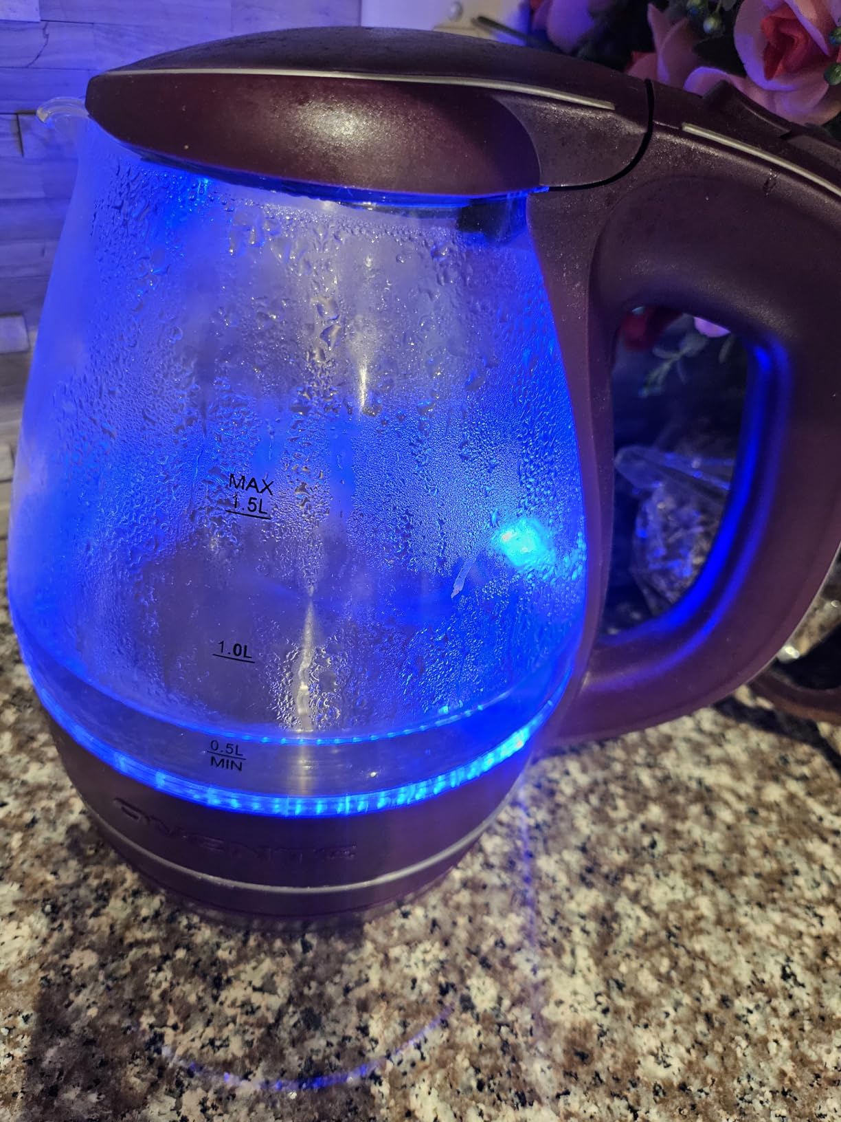 OVENTE Electric Kettle, 1.5L Borosilicate Glass Countertop Water Heater and Boiler for Coffee or Tea, BPA-Free, Auto Shut-Off, Boil-Dry Protection, Removable and Washable Spout Filter, Black KG83B - Customer Photo 2