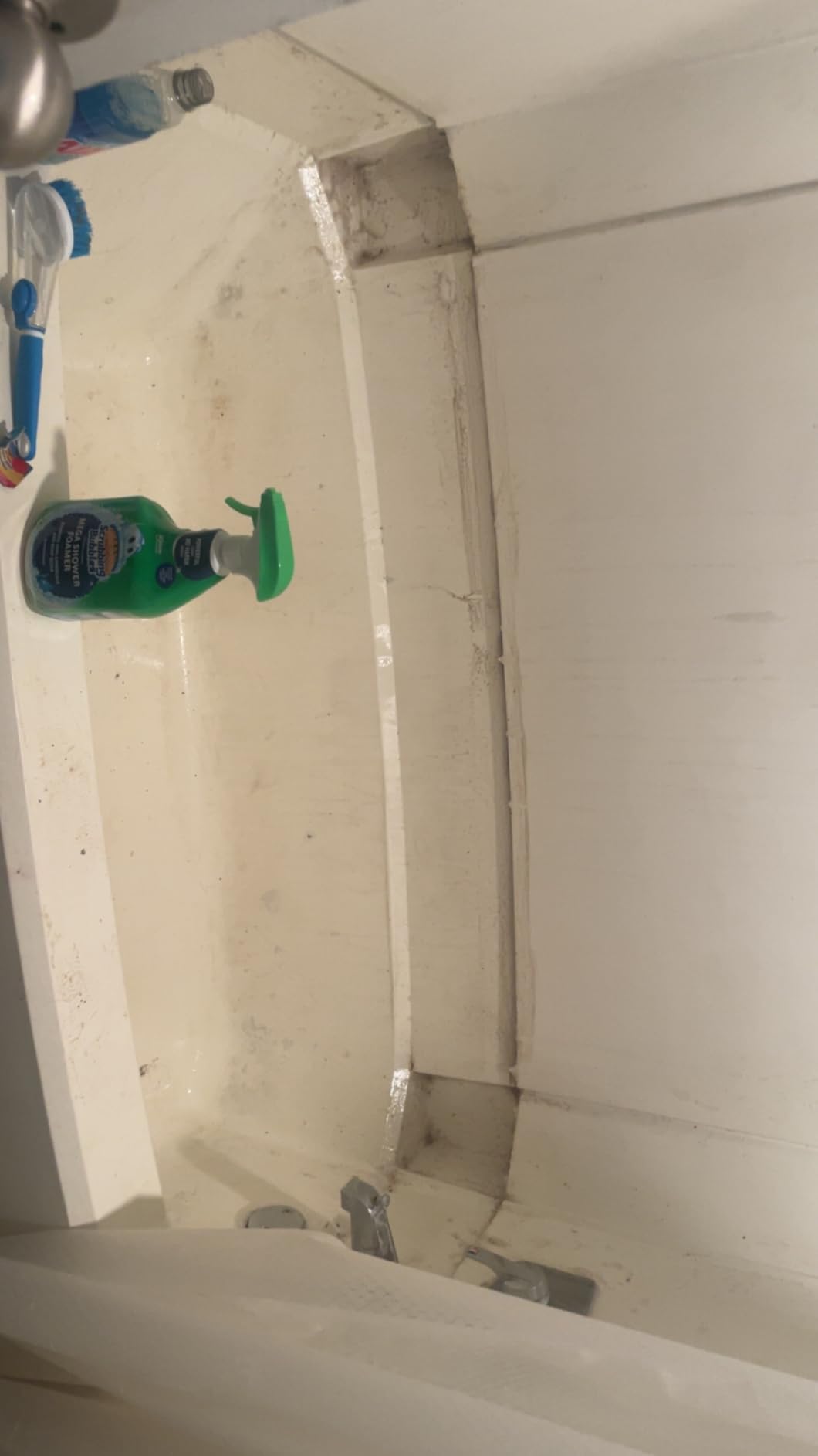 Scrubbing Bubbles Mega Bathroom and Shower Cleaner Spray, Foaming Action Removes Limescale and Soap Scum, Rainshower Scent, 32oz Customer Review Scrubbing Bubbles Mega Bathroom and Shower Cleaner Spray, Foaming Action Removes Limescale and Soap Scum, Rainshower Scent, 32oz - Customer Photo 1