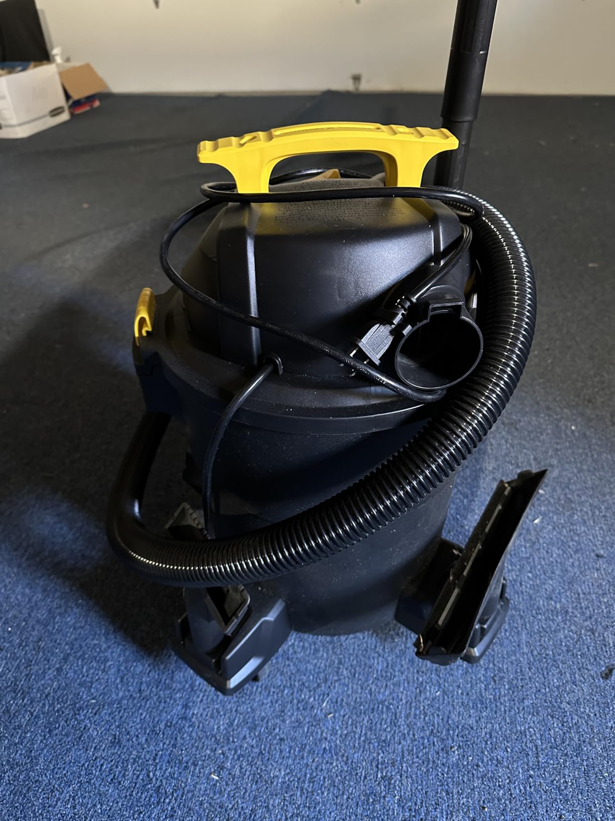 Stanley - SL18116P Wet/Dry Vacuum, 6 Gallon, 4 Horsepower Black - Customer Photo 3