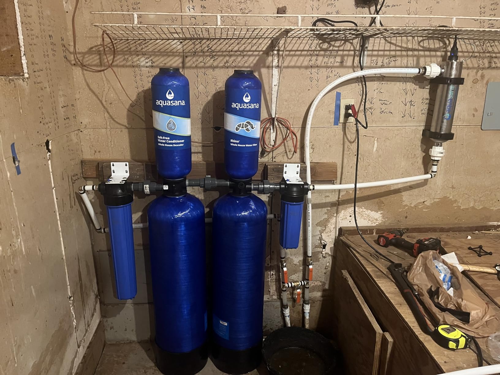 Aquasana Whole House Well Water Filter | 500K Gallons | UV, Carbon & KDF | Salt-Free Softener Alternative | Install Kit | Tackles up to 99.99% Chlorine, Bacteria, Viruses & Scale | EQ-WELL-UV-PRO-AST - Customer Photo 1
