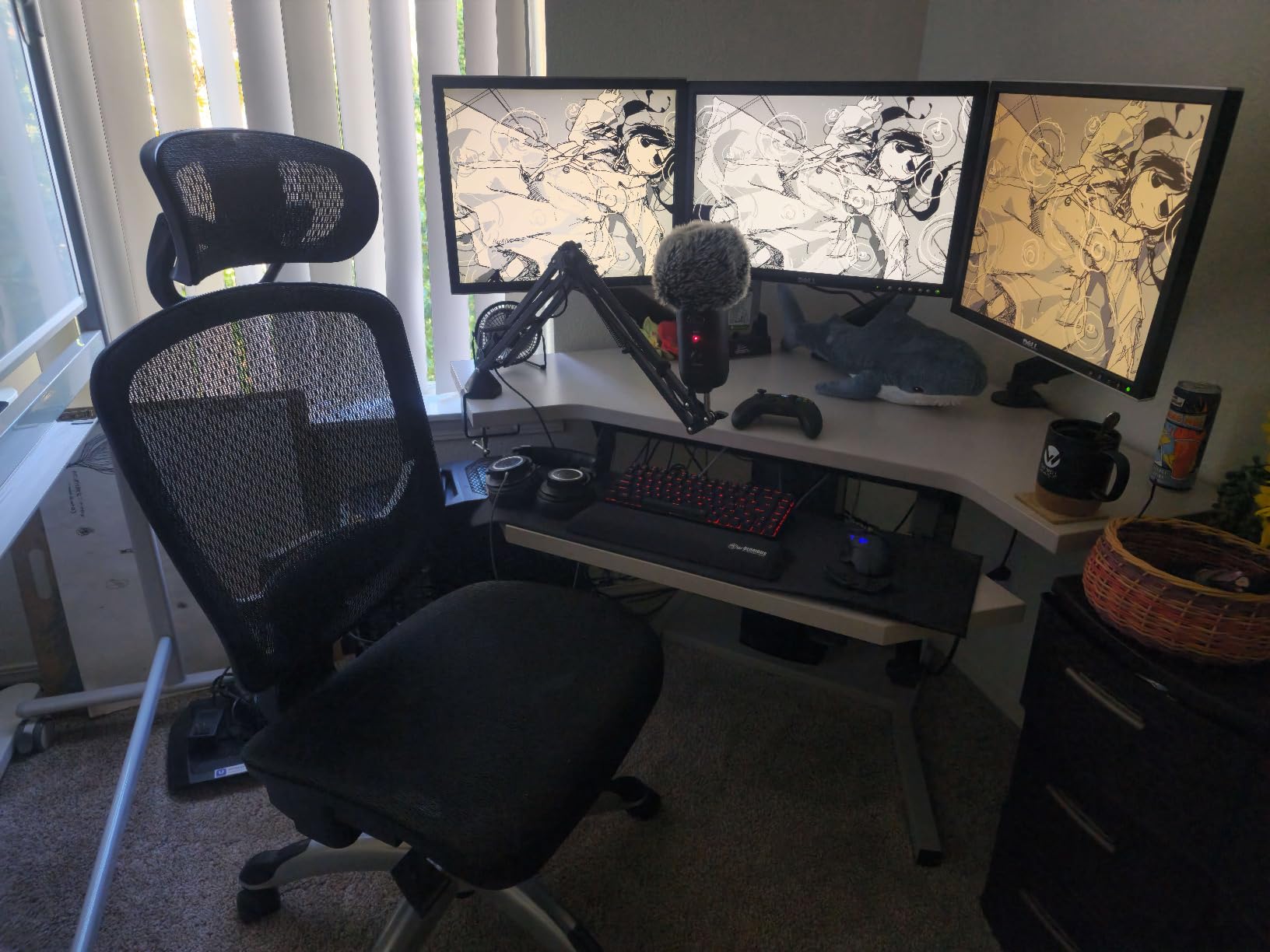 Staples Hyken Ergonomic Swivel Task Chair, Adjustable Office Chair with Breathable Mesh and Lumbar Support, Perfect for Home and Office, Black - Customer Photo 2