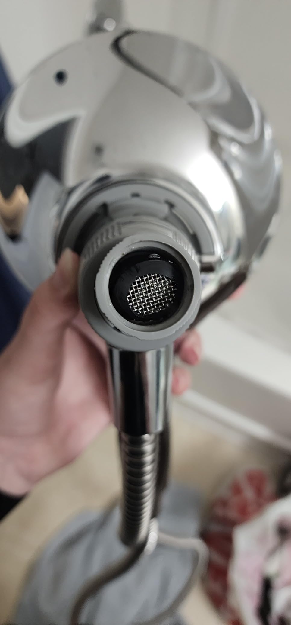 Moen 26112SRN Engage Spot Resist Brushed Nickel Six-Function Removable Handheld Showerhead with Magnetic Docking System, 5.5-Inch Customer Review Moen 26112SRN Engage Spot Resist Brushed Nickel Six-Function Removable Handheld Showerhead with Magnetic Docking System, 5.5-Inch - Customer Photo 4