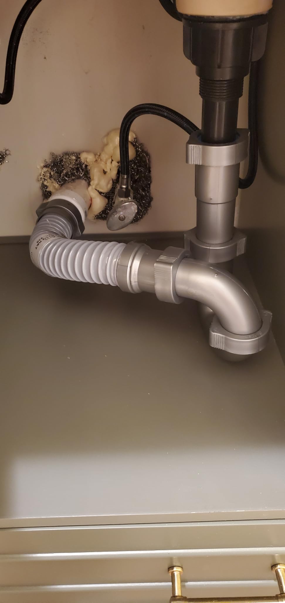 Snappy Trap Universal P Trap Bathroom Sink Drain Kit, No Leaks, Flexible Design, Easy No Tool Installation, 9-13 Inches Flexible Hose Length & 16 Inches Product Length (DK-105 Silver) Customer Review Snappy Trap Universal P Trap Bathroom Sink Drain Kit, No Leaks, Flexible Design, Easy No Tool Installation, 9-13 Inches Flexible Hose Length & 16 Inches Product Length (DK-105 Silver) - Customer Photo 1