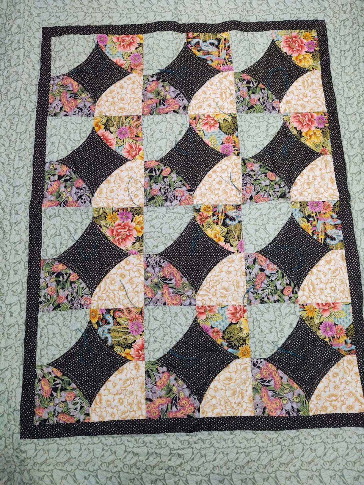 Quilting Support Gloves for Free-Motion Sewing, by Quilter's Touch Customer Review Quilting Support Gloves for Free-Motion Sewing, by Quilter's Touch - Customer Photo 2