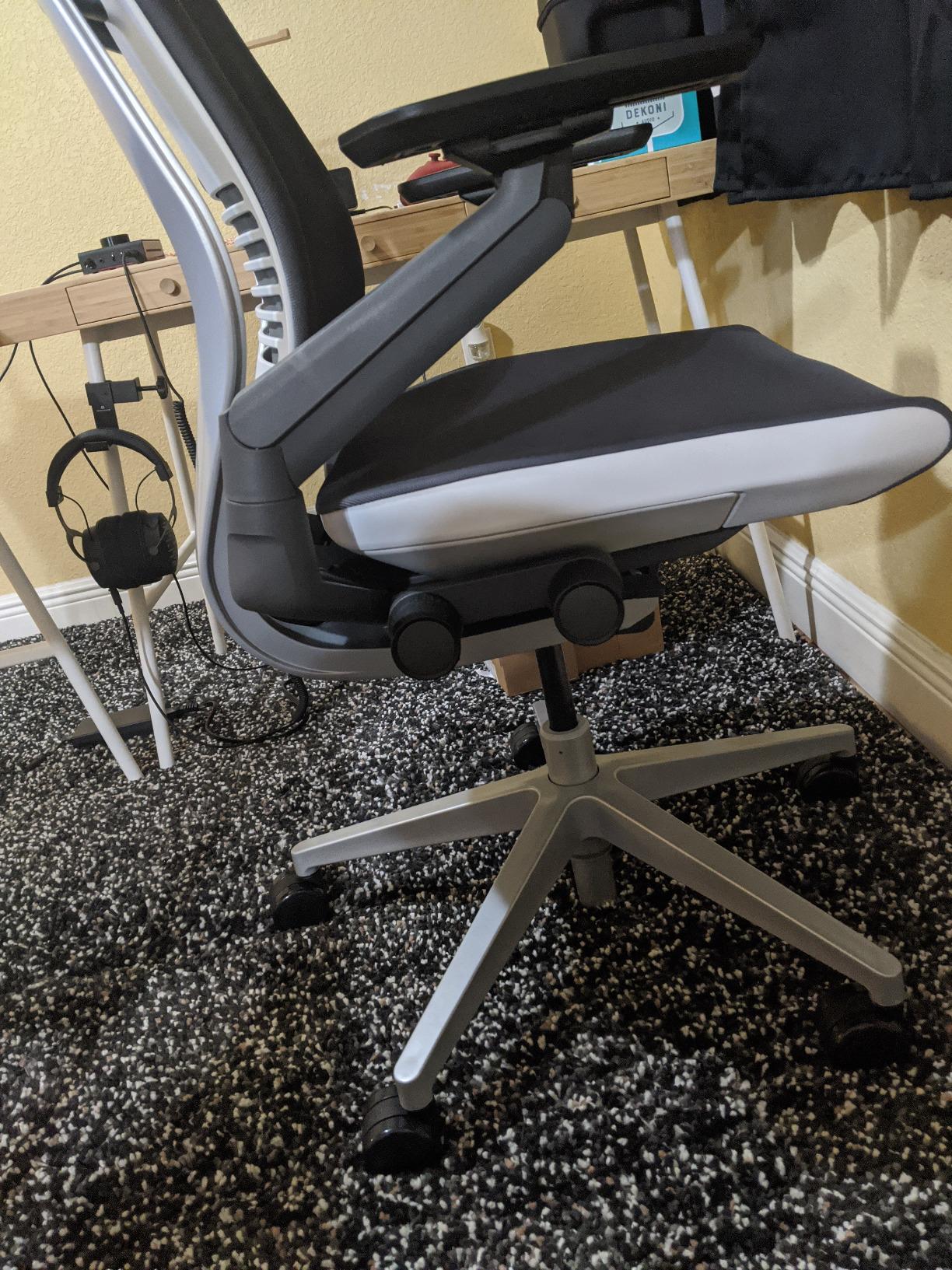 Steelcase Gesture Office Chair - Ergonomic Work Chair with Wheels for Carpet - Comfortable - Intuitive-to-Adjust for Desk - 360-Degree Arms - Licorice Fabric - Customer Photo 2