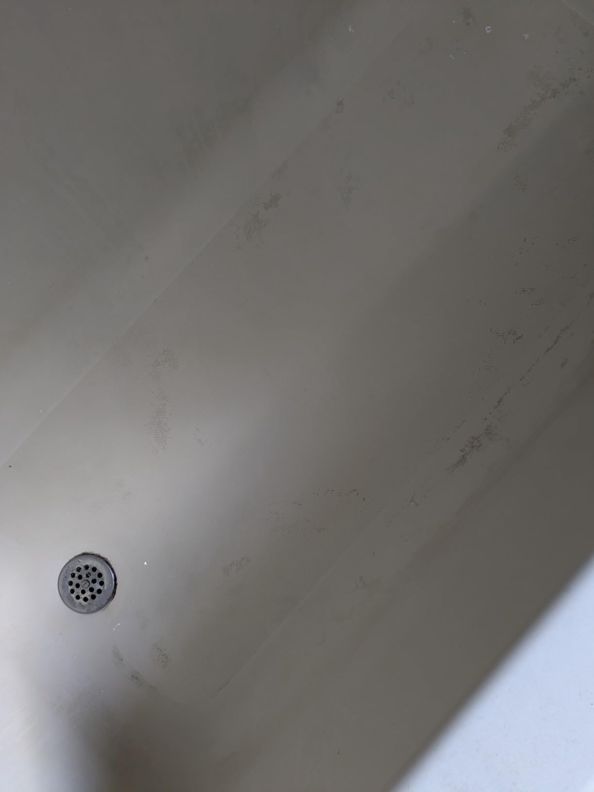 Wet & Forget Shower Cleaner Weekly Application Requires No Scrubbing, Bleach-Free Formula, 64 Ounce (Pack of 1) Customer Review Wet & Forget Shower Cleaner Weekly Application Requires No Scrubbing, Bleach-Free Formula, 64 Ounce (Pack of 1) - Customer Photo 3