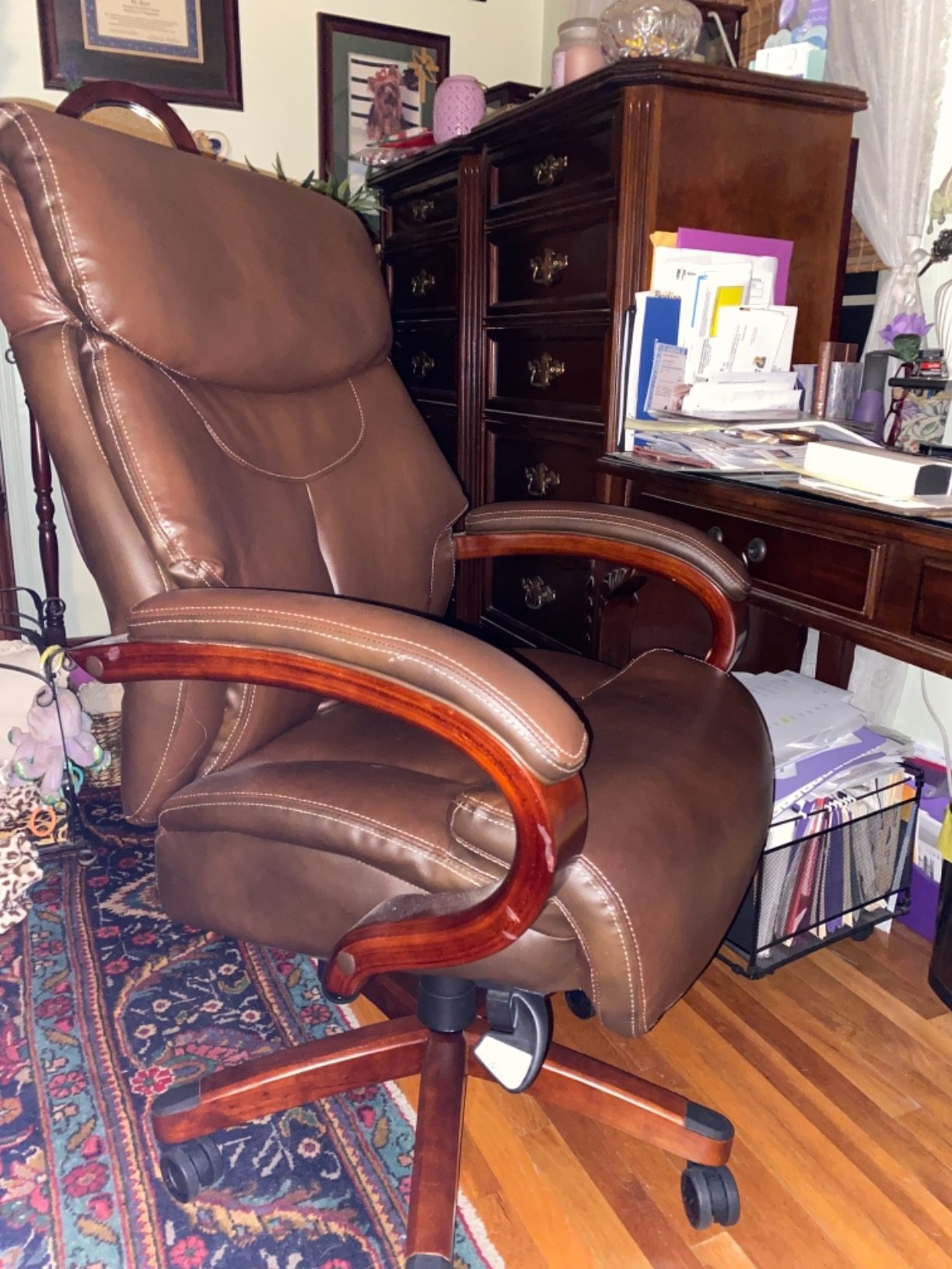 La-Z-Boy 1104593 Bradley Bonded Leather Executive Chair - Customer Photo 2
