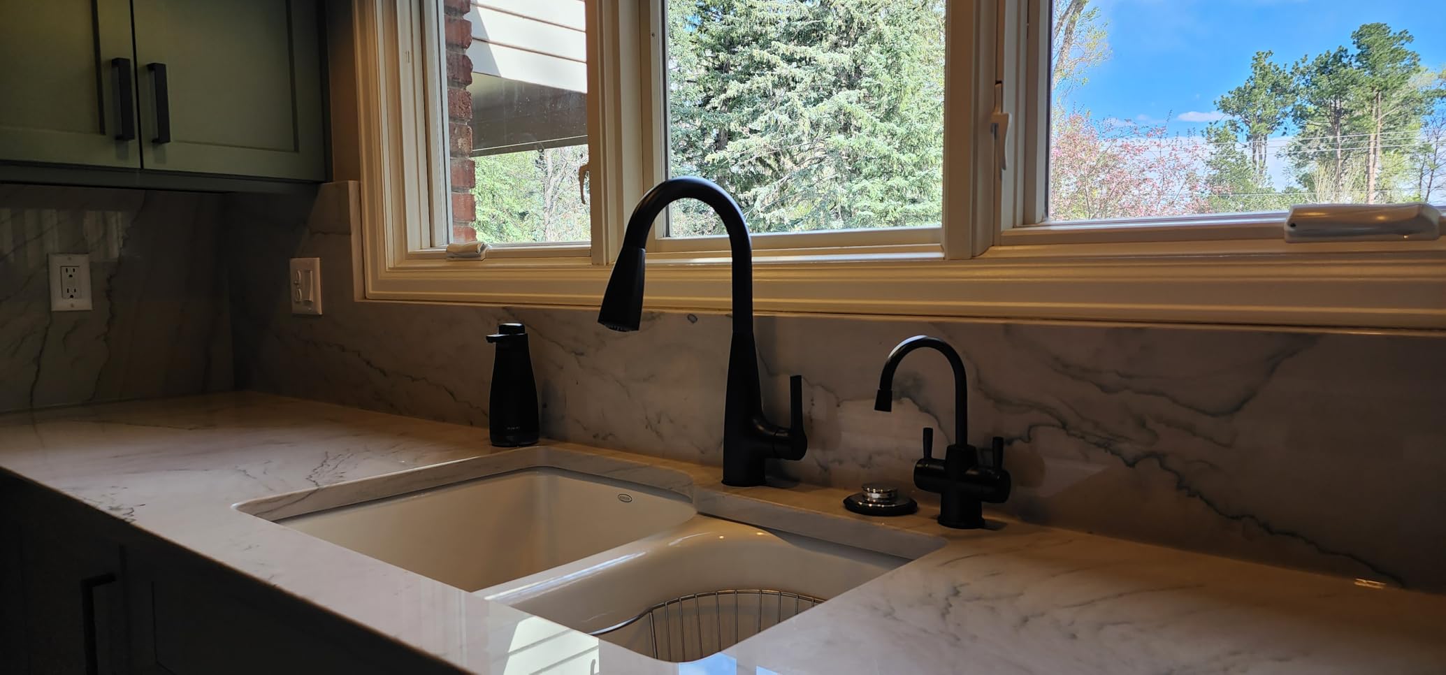 InSinkErator H-HOT150SN-SS Instant Hot Water Dispenser System with Stainless Steel Tank, Satin Nickel - Customer Photo 2