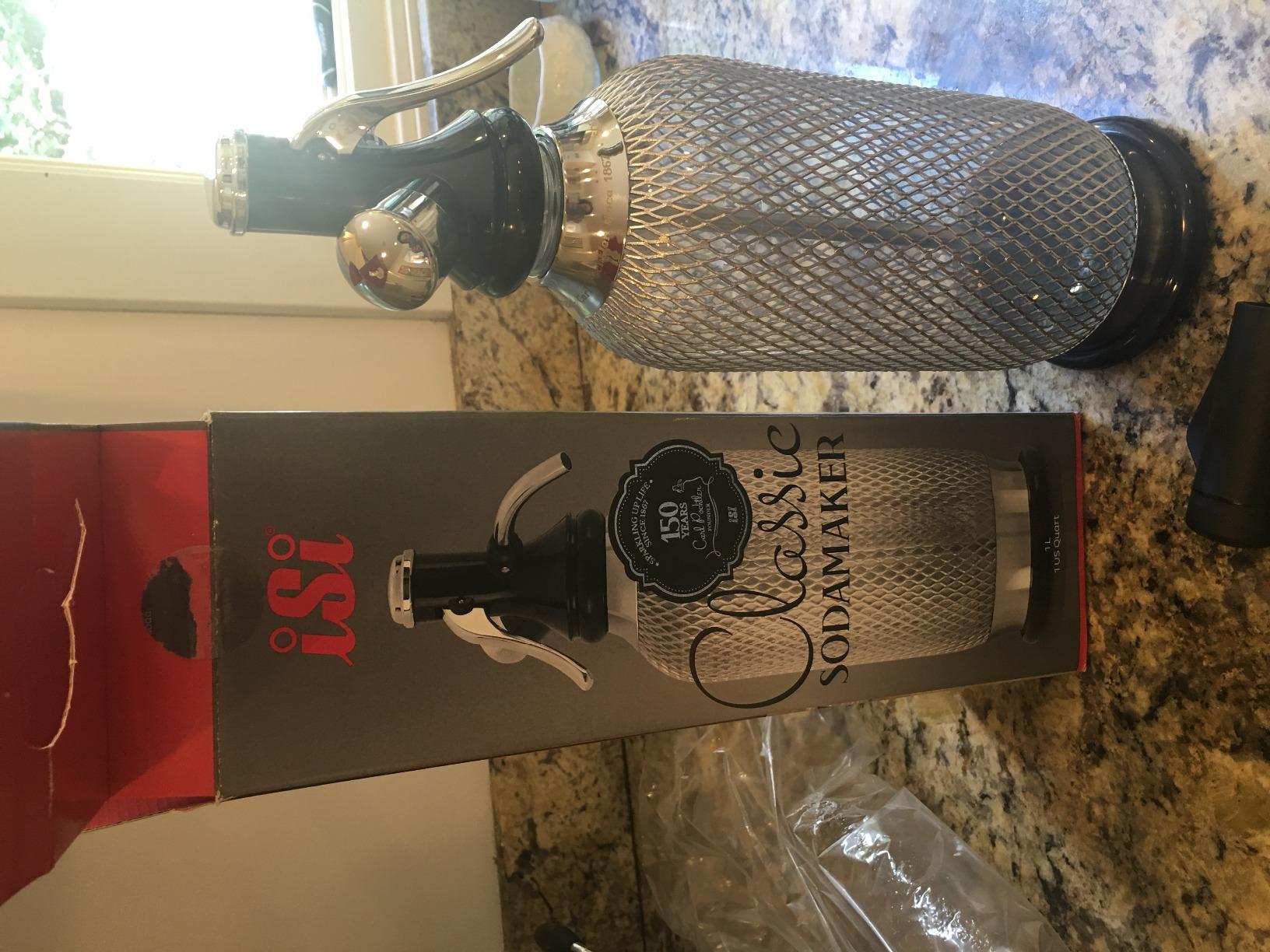 iSi North America Classic Sodamaker, 1 Quart - Stainless Steel Carbonation System for Sparkling Water, Fresh Beverages, Handcrafted Cocktails - Portable & Professional Soda Maker for Restaurant Use - Customer Photo 2