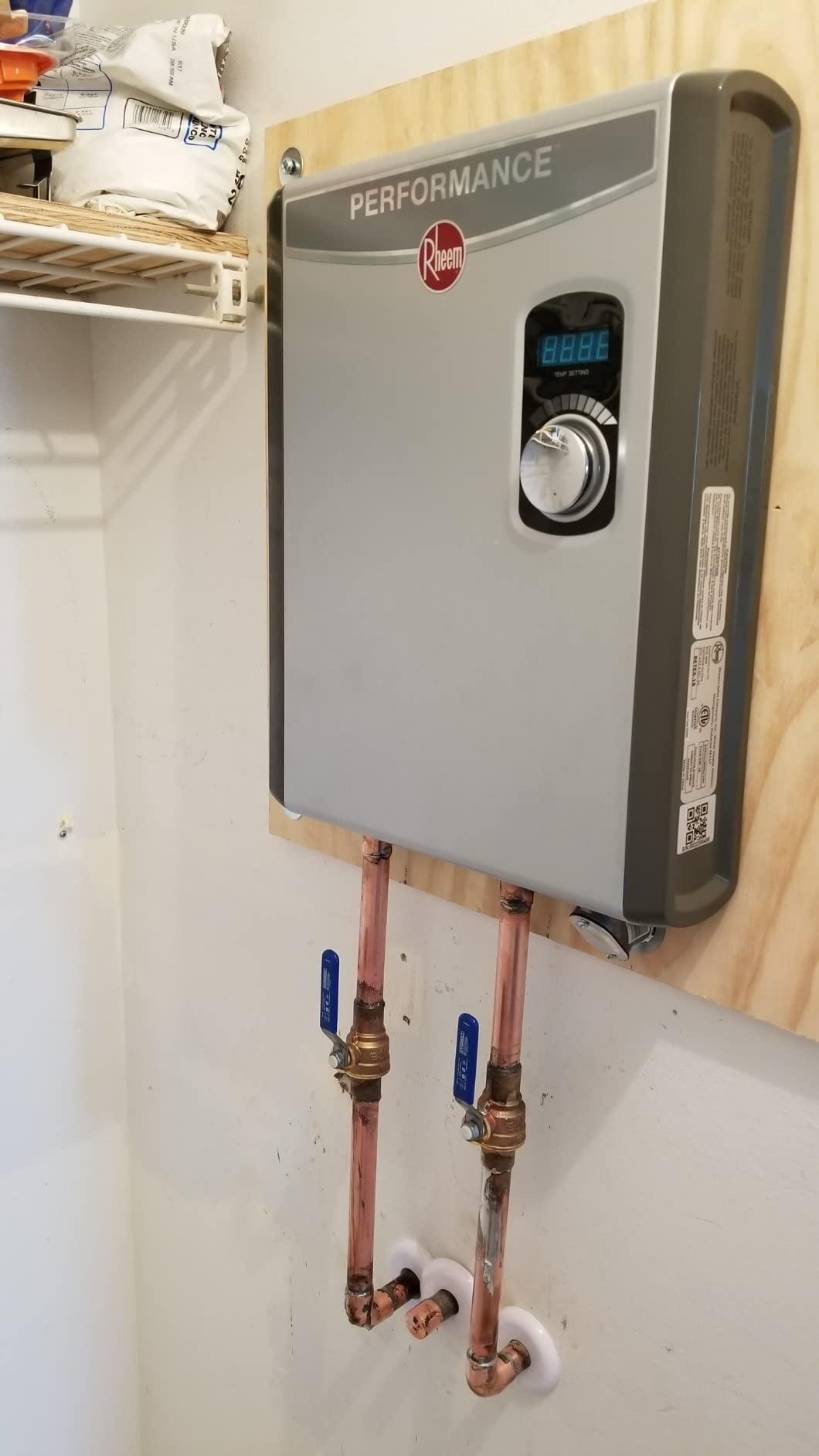 Rheem 18kW 240V Tankless Electric Water Heater, Gray - Customer Photo 5