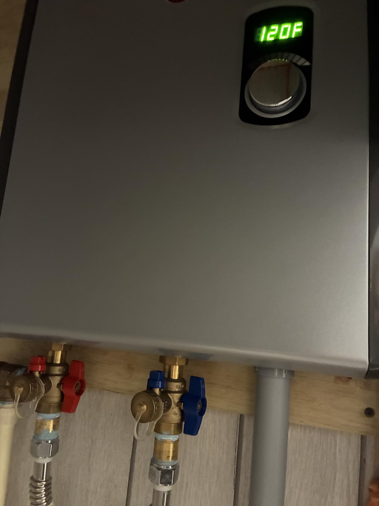 Rheem RTEX-24 24kW 240V Electric Tankless Water Heater, Gray - Customer Photo 3