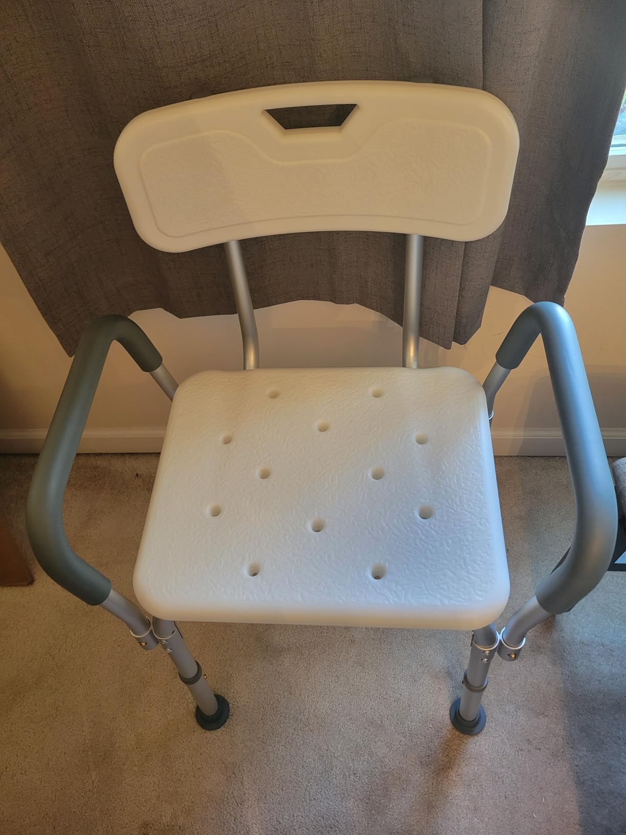 Medline Shower Chair for Inside Shower, Heavy Duty, 350 lb Capacity, Adjustable Height, Non-Slip Seat with Padded Armrests & Back, White Customer Review Medline Shower Chair for Inside Shower, Heavy Duty, 350 lb Capacity, Adjustable Height, Non-Slip Seat with Padded Armrests & Back, White - Customer Photo 1