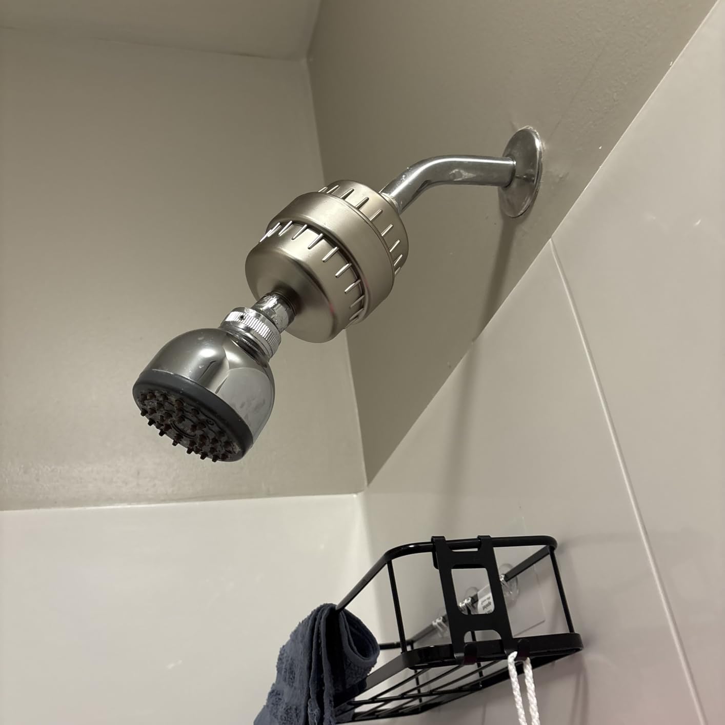 AquaBliss High Output Revitalizing Shower Filter - Reduces Dry Itchy Skin, Dandruff, Eczema, and Dramatically Improves The Condition of Your Skin, Hair and Nails - Chrome (SF100) - Customer Photo 1