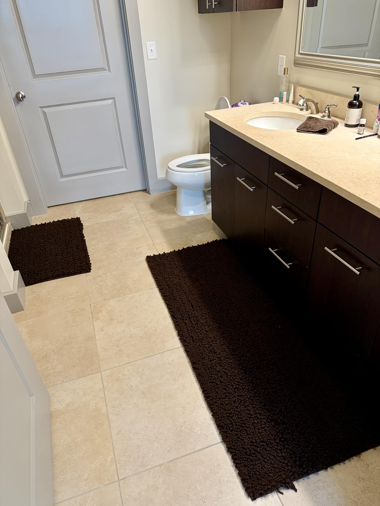 Yimobra Bathroom Rugs Non Slip Washable 32x20 Inch - Ultra Soft Absorbent Chenille Bath Mat, Quick Dry Shaggy Floor Carpet for Tub Shower, Gray Home Decor Accessories Customer Review Yimobra Bathroom Rugs Non Slip Washable 32x20 Inch - Ultra Soft Absorbent Chenille Bath Mat, Quick Dry Shaggy Floor Carpet for Tub Shower, Gray Home Decor Accessories - Customer Photo 2