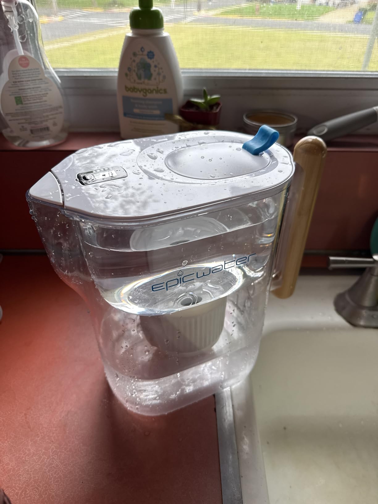 Epic Water Filters Pure Filter Pitchers for Drinking Water, 10 Cup 150 Gallon Filter, Tritan BPA Free, Removes Fluoride, Chlorine, Lead, Forever Chemicals - Customer Photo 1
