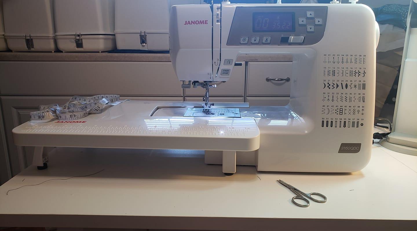 Janome 3160QDC-T Computerized Quilting and Sewing Machine with Bonus Quilt Kit - Customer Photo 1