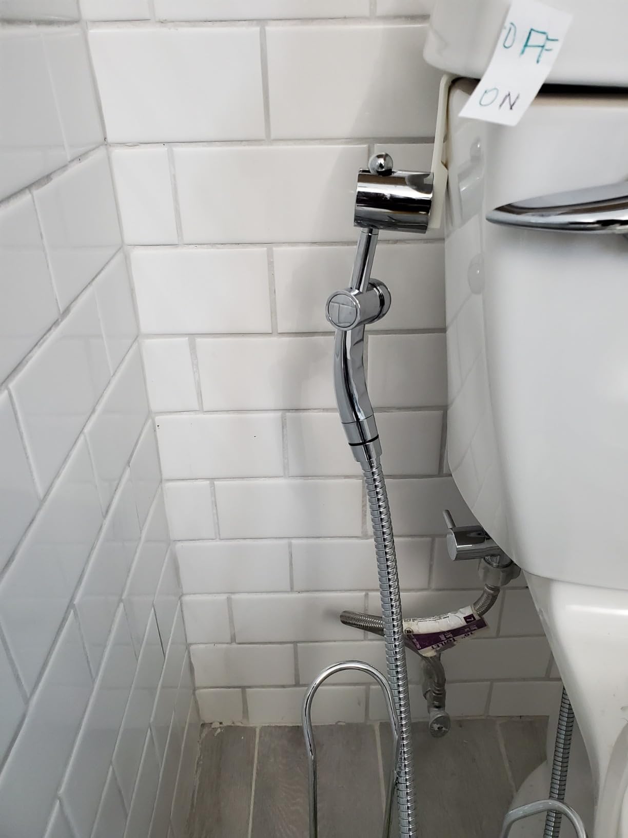 Brondell Hand Held Bidet Sprayer for Toilet: Brondell CleanSpa Advanced Bidet Attachment, Precision Pressure Control Jet Spray, Ergonomic Handheld Bidet for Toilet, Toilet Water Sprayer & Hose Set - Customer Photo 2