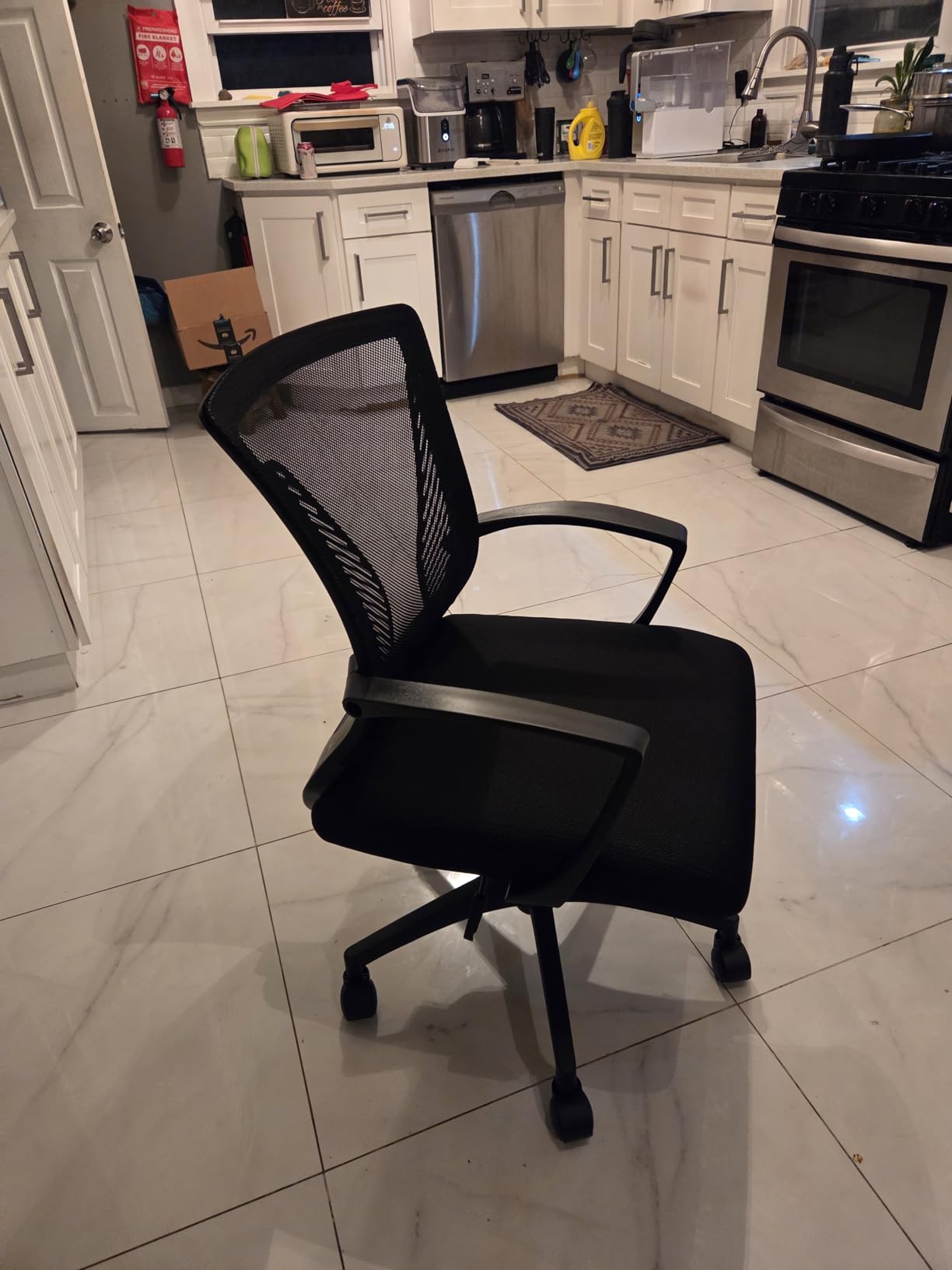 Furmax Office Chair Ergonomic Computer Desk Mesh Chair Mid Back Swivel Lumbar Support with Armrest (1, Black) - Customer Photo 2
