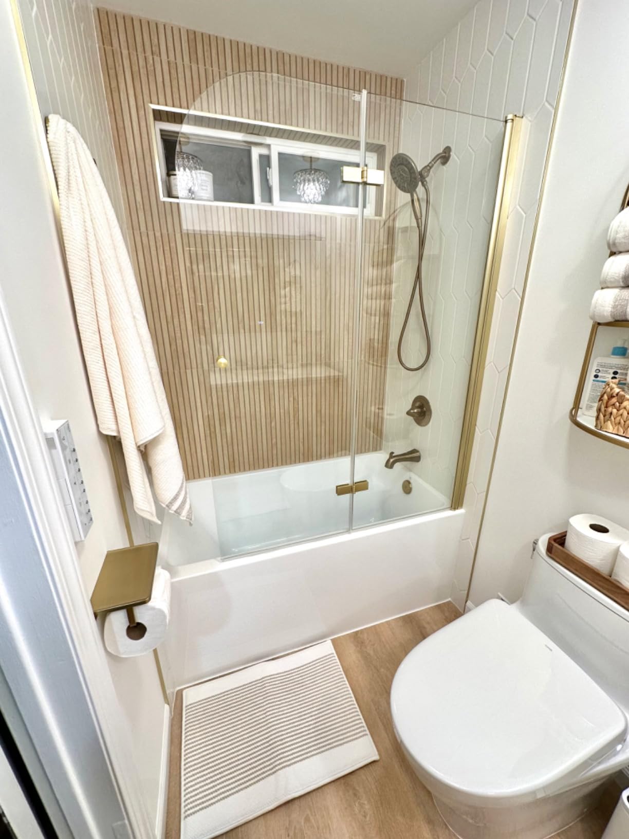 Kingston Brass VTAP543022R Aqua Eden Alcove Tub, White Customer Review Kingston Brass VTAP543022R Aqua Eden Alcove Tub, White - Customer Photo 2