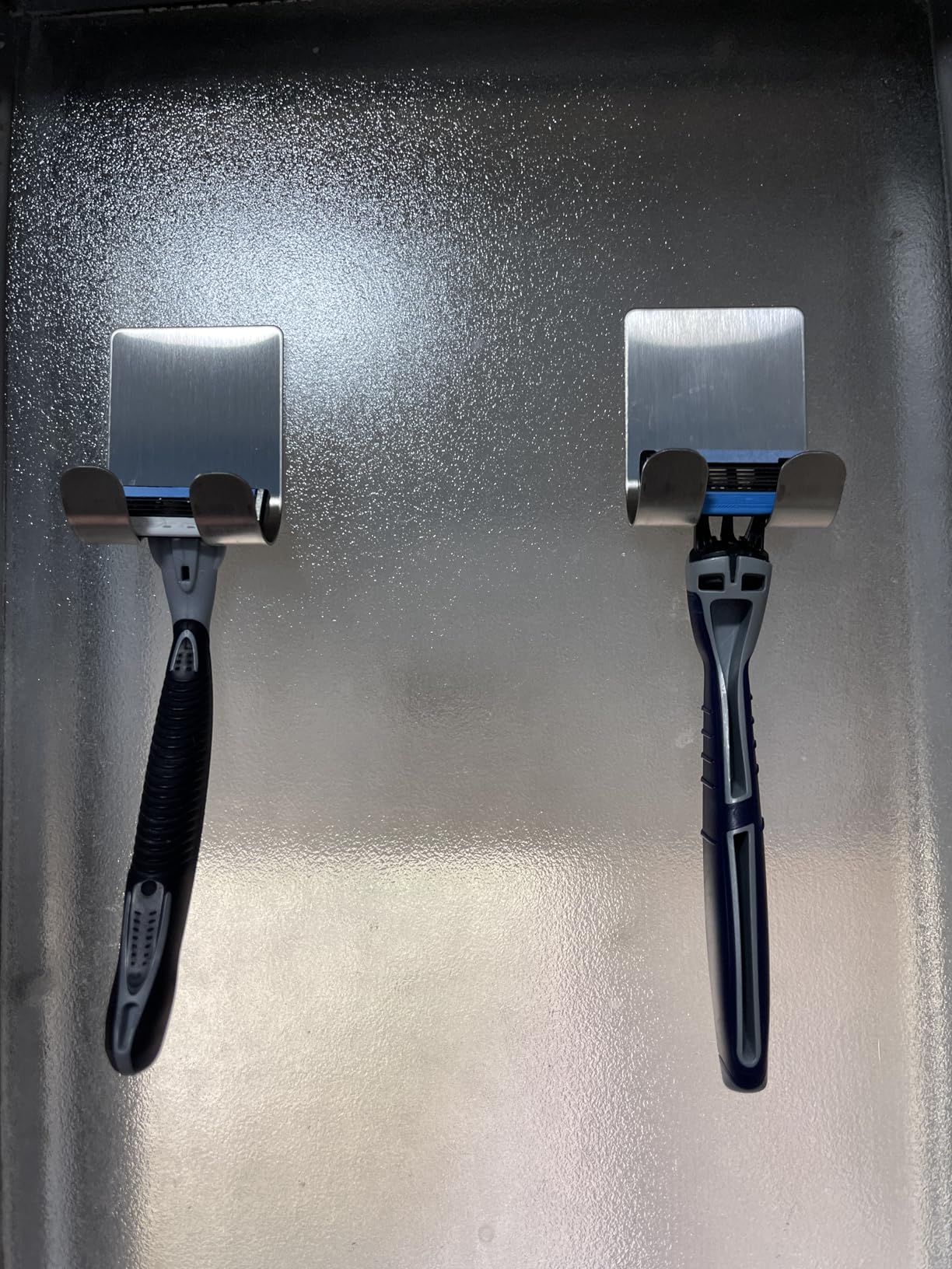 Razor Holder Shaver Hook Hanger Stand(2 Pack)Self Adhesive Stainless Steel Heavy Duty Utility Storage Hook,Shower Hook for Razor,Bathroom Kitchen Organizer for Plug Robe Towel Loofah Bathrobe Coat Customer Review Razor Holder Shaver Hook Hanger Stand(2 Pack)Self Adhesive Stainless Steel Heavy Duty Utility Storage Hook,Shower Hook for Razor,Bathroom Kitchen Organizer for Plug Robe Towel Loofah Bathrobe Coat - Customer Photo 1