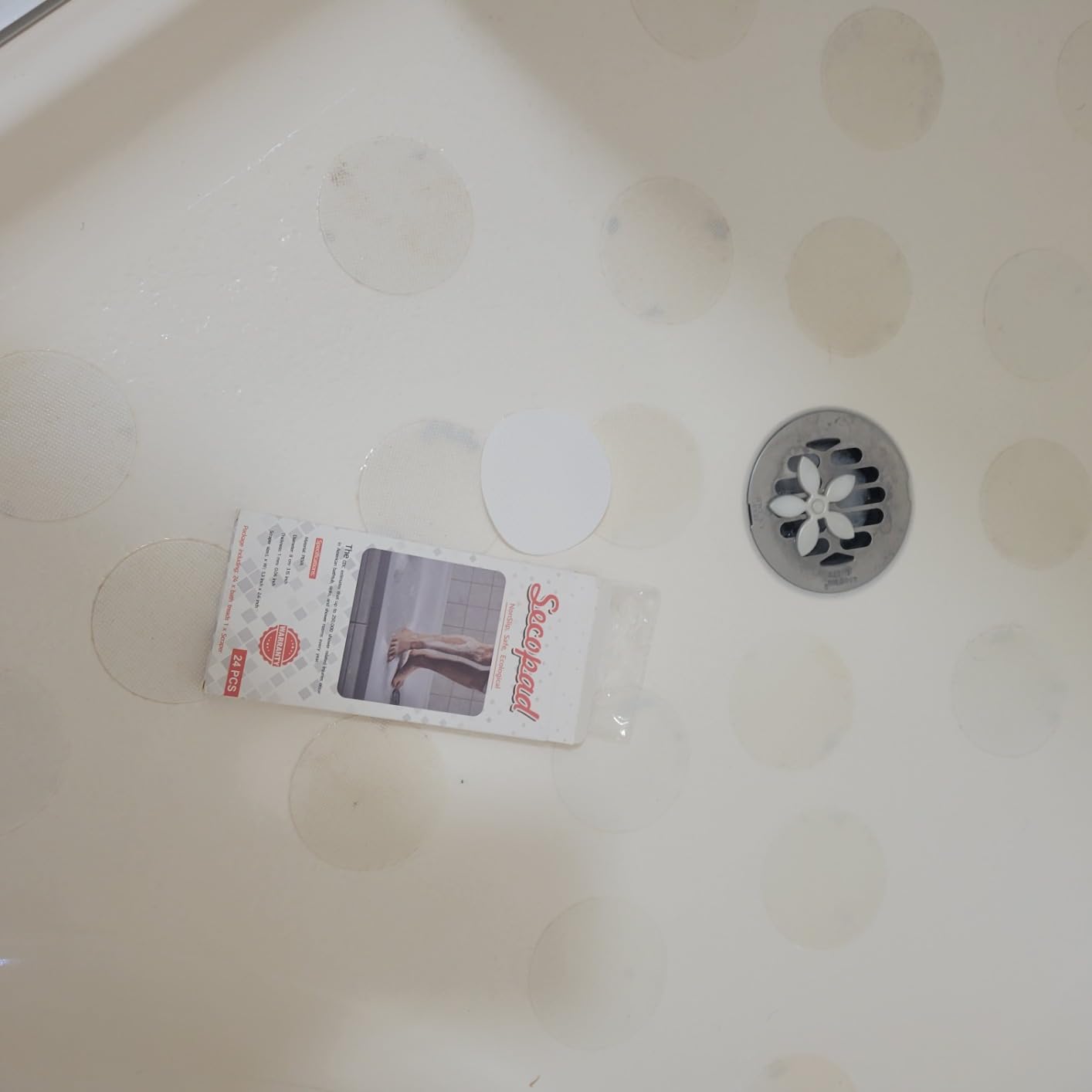 24 PCS Original Non-Slip Bathtub Stickers, Safety Bathroom Tubs Showers Treads Adhesive Decals Scraper - Customer Photo 3