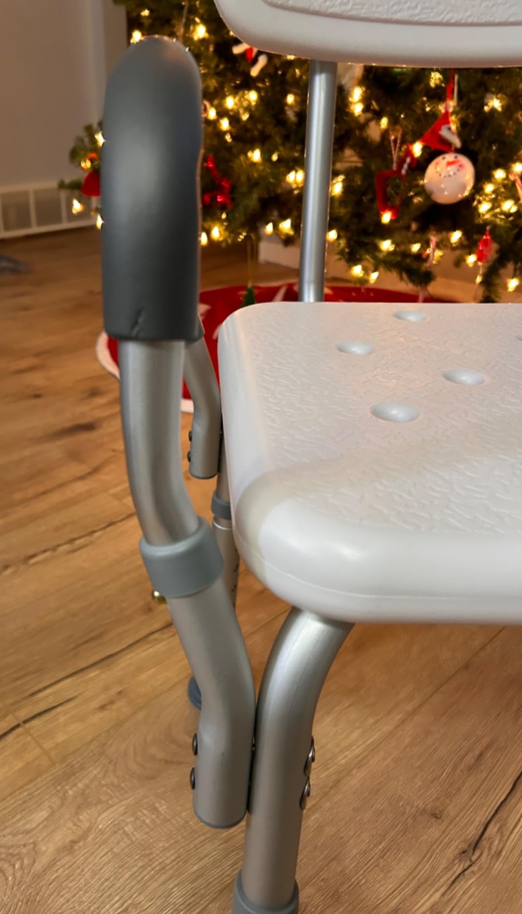 FSA/HSA Eligible, Vaunn Tool-Free Assembly Adjustable Shower Chair Spa Bathtub Seat Bench with Removable Back - Customer Photo 1
