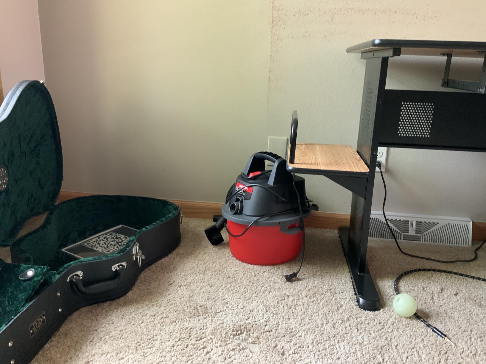 CRAFTSMAN CMXEVBE17250 2.5 Gallon 2.5 Peak HP Wet Dry Vac, Portable Shop Vacuum with Filter Bag, Hose and Attachments customer photo 1