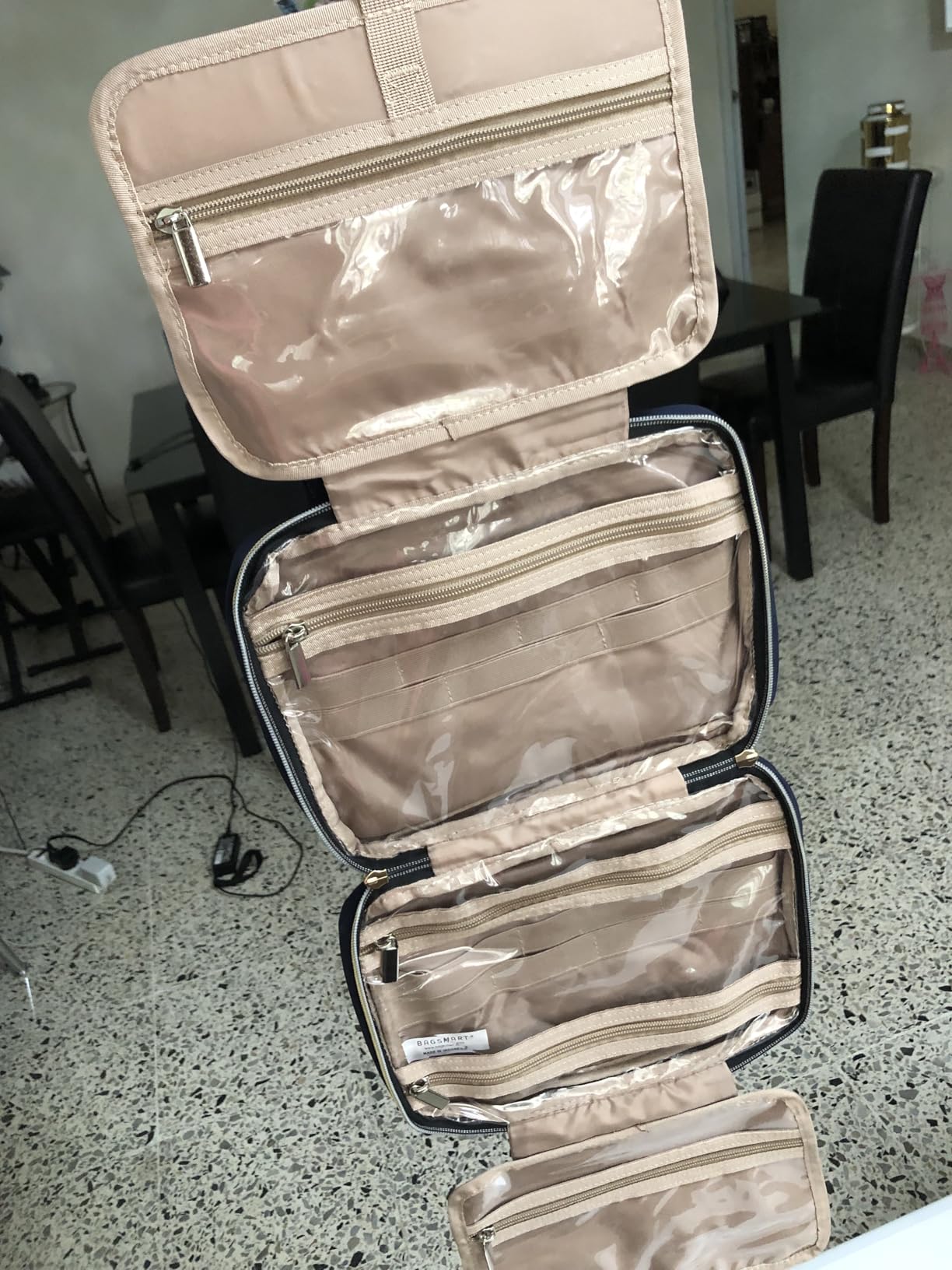 BAGSMART Toiletry Bag Travel Bag with Hanging Hook, Water-resistant Makeup Cosmetic Bag Travel Organizer for Accessories, Shampoo, Full-size Container, Toiletries (Baby Pink, Medium) - Customer Photo 1