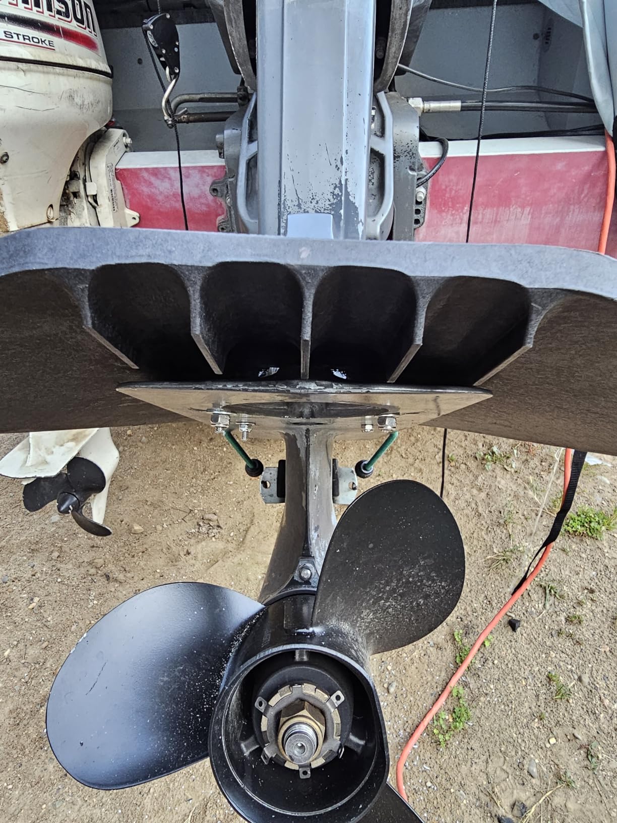 13 1/4x17 Pitch 48-77344A45 OEM Upgrade Aluminium Boat Propeller fit Mercury Outboard Motos 60 75 90 100 115 Hp,15 Spline Tooth,Hub Kits Included,Rh,13.25 x 17p - Customer Photo 1