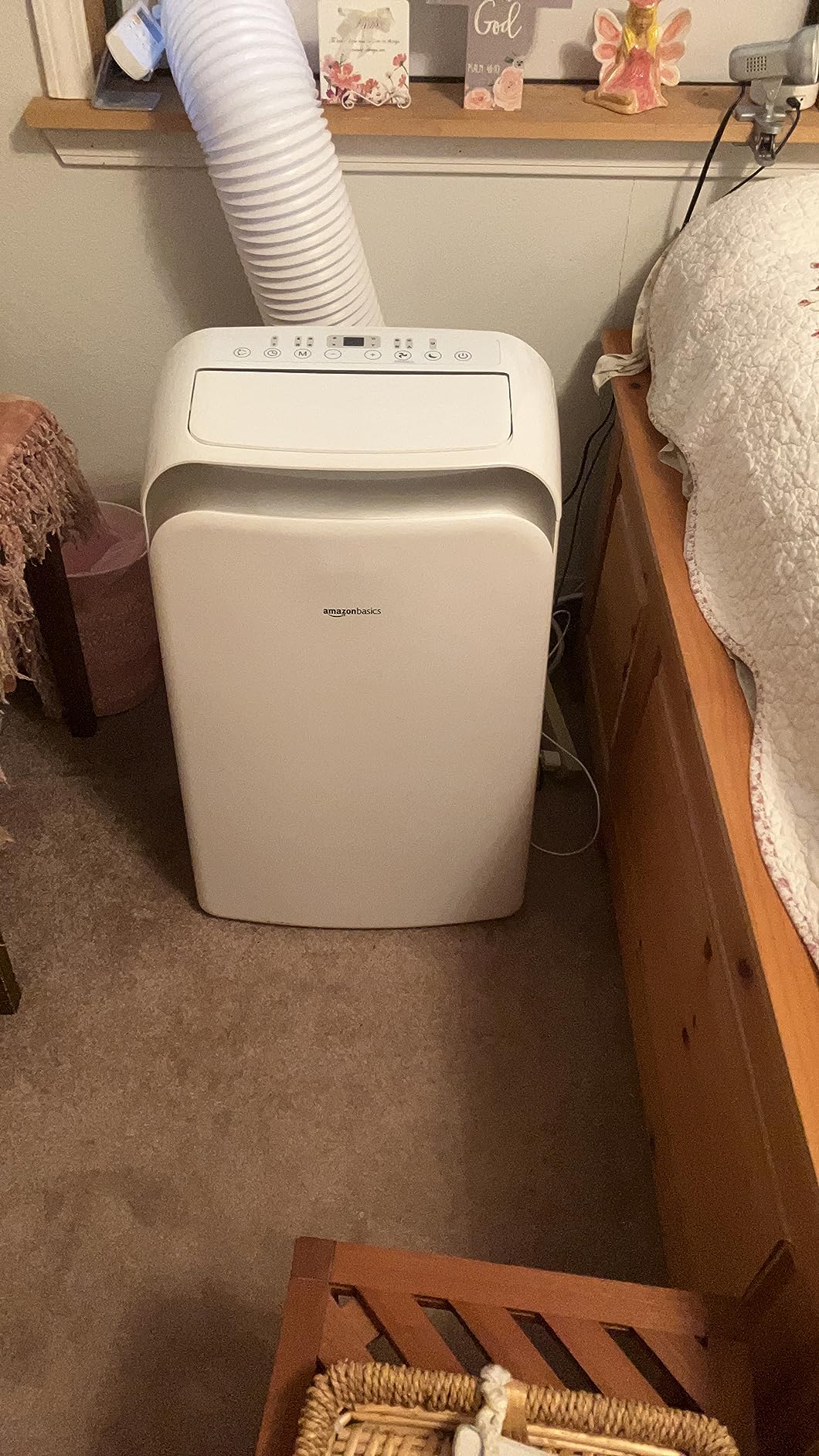 Amazon Basics 4-In-1 Portable Air Conditioner, 13500 BTU (ASHRAE), Cools Up to 550 Sqf, Portable AC with Cool/Heat/Dry (Dehumidifier)/Fan-Only Functions, Auto Mode, Sleep Mode, Timer, White - Customer Photo 5