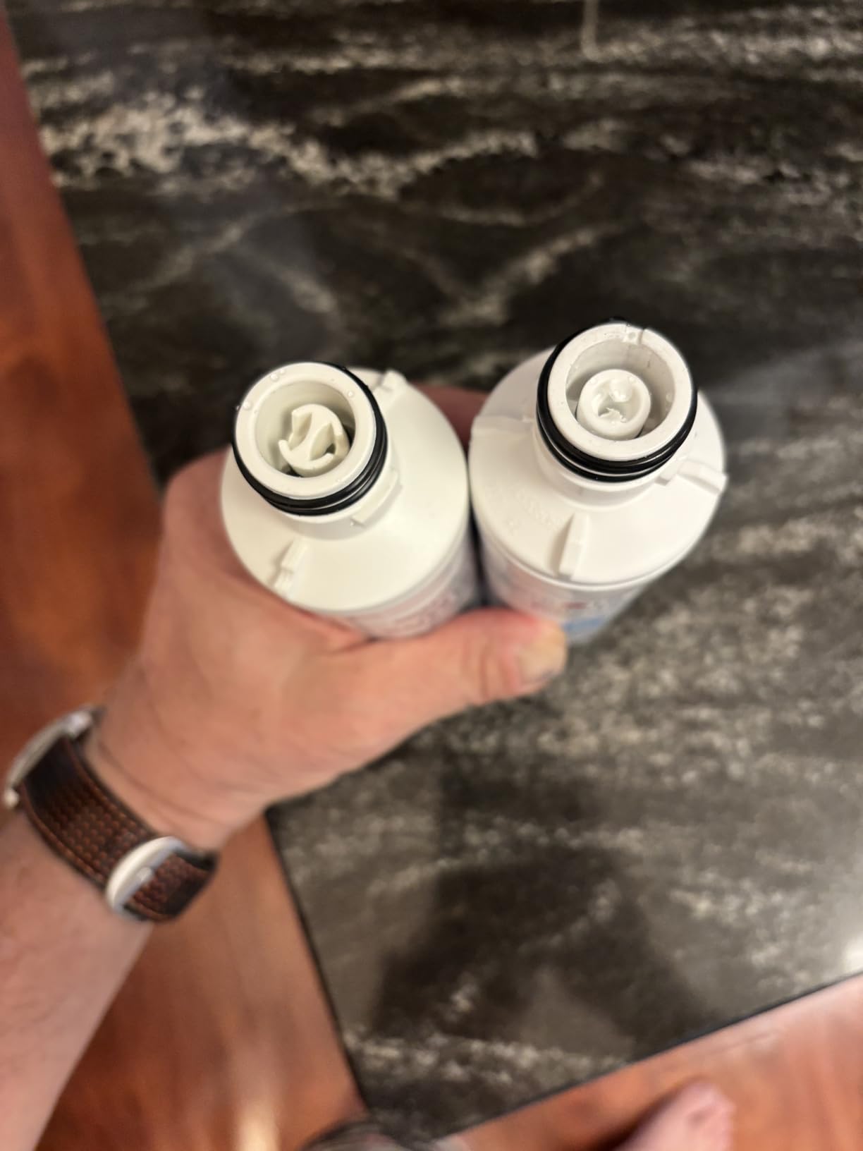 Amazon Basics Replacement LG LT1000P Refrigerator Water Filter, 3-Pack, Standard Filtration - Customer Photo 1