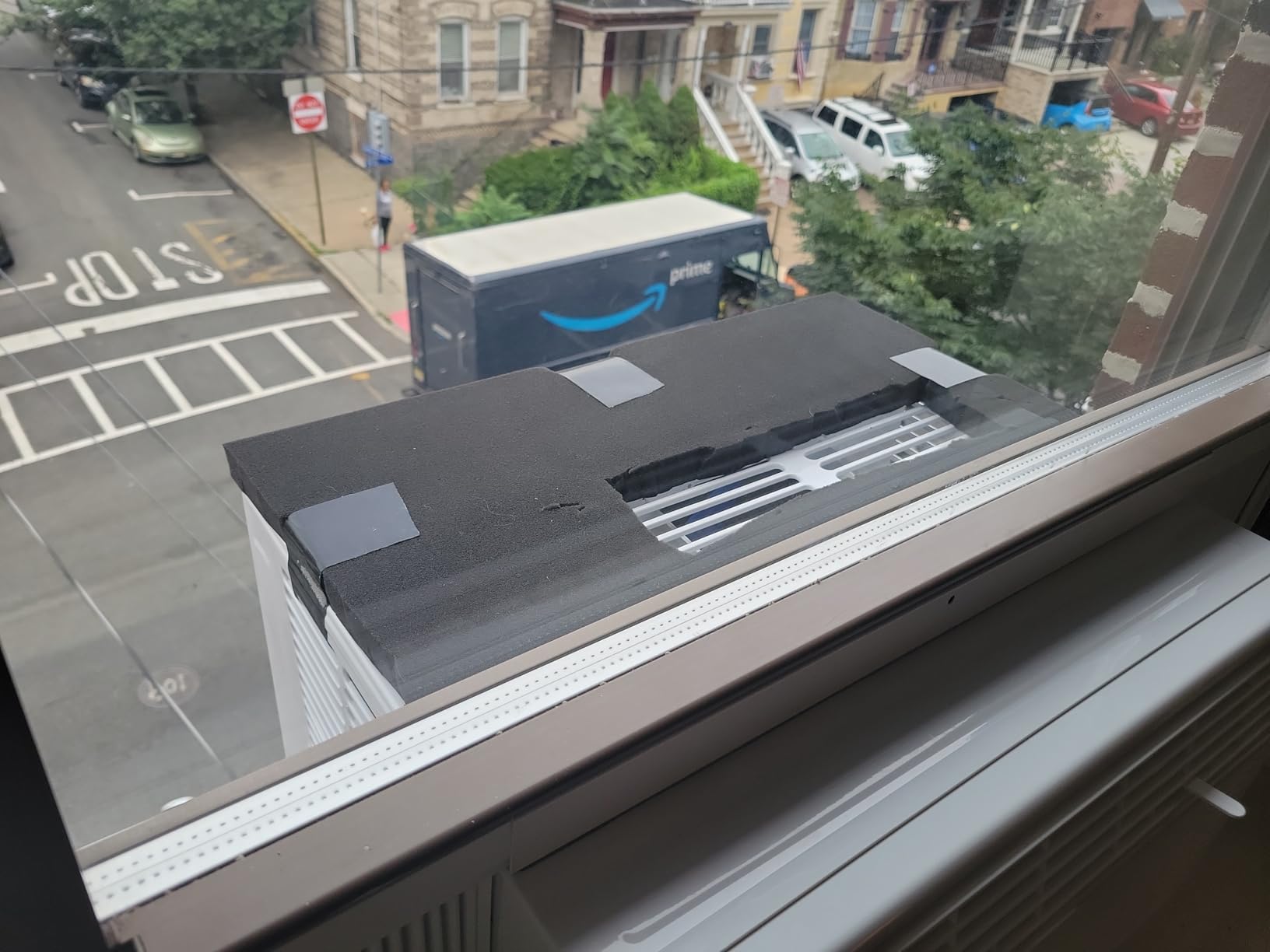 Keystone 6,000 BTU Window Mounted Air Conditioner & Dehumidifier, 115V, Air Conditioner for Rooms up to 250 Sq.Ft. with Smart Remote Control Customer Review Keystone 6,000 BTU Window Mounted Air Conditioner & Dehumidifier, 115V, Air Conditioner for Rooms up to 250 Sq.Ft. with Smart Remote Control - Customer Photo 4