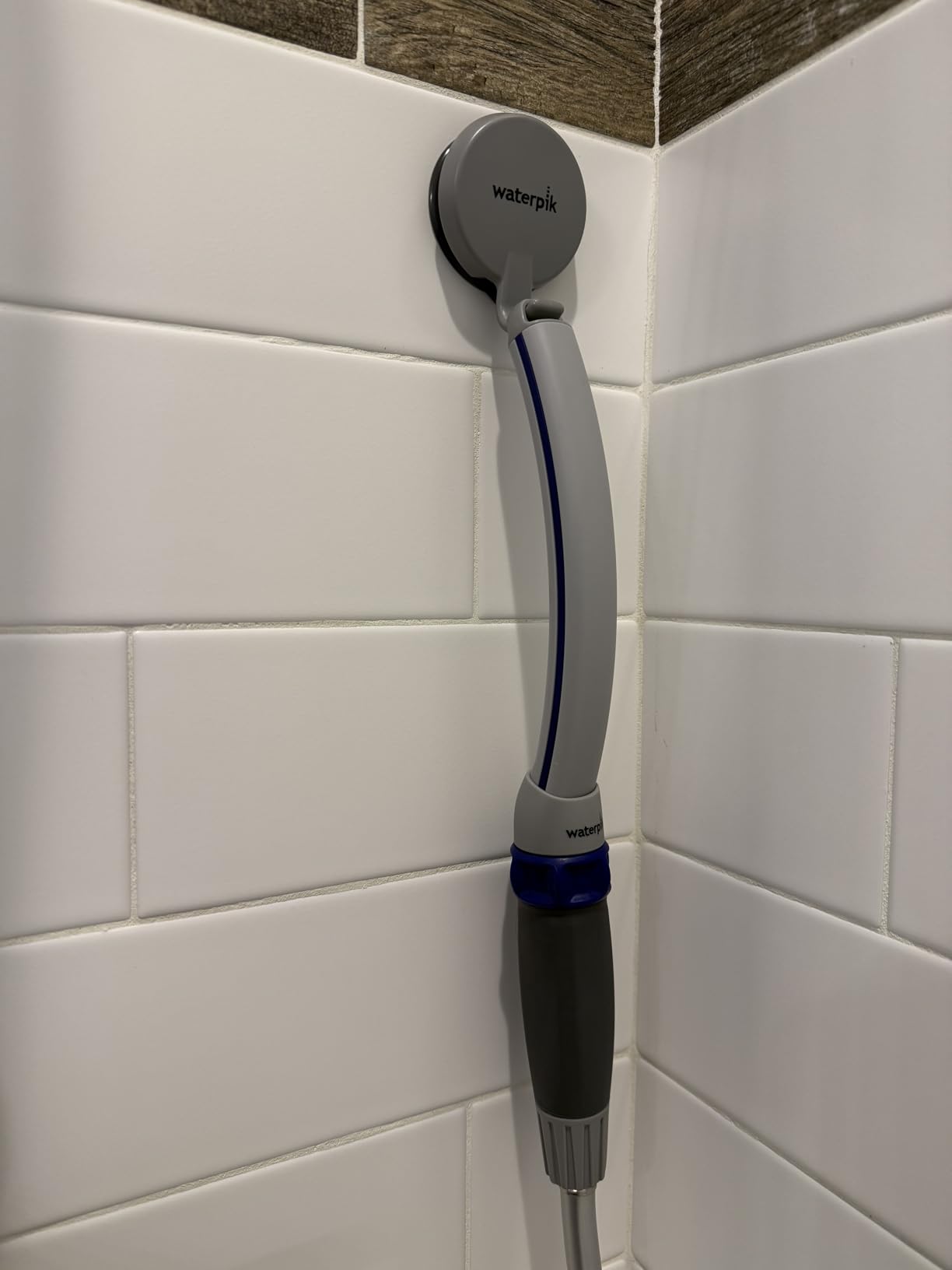 Waterpik Pet Wand Pro Dog Shower Attachment for Fast and Easy Dog Bathing and Cleaning, Indoor and Outdoor Sprayer Includes 8-Foot Flex Hose, Blue/Grey, PPR-252E - Customer Photo 2