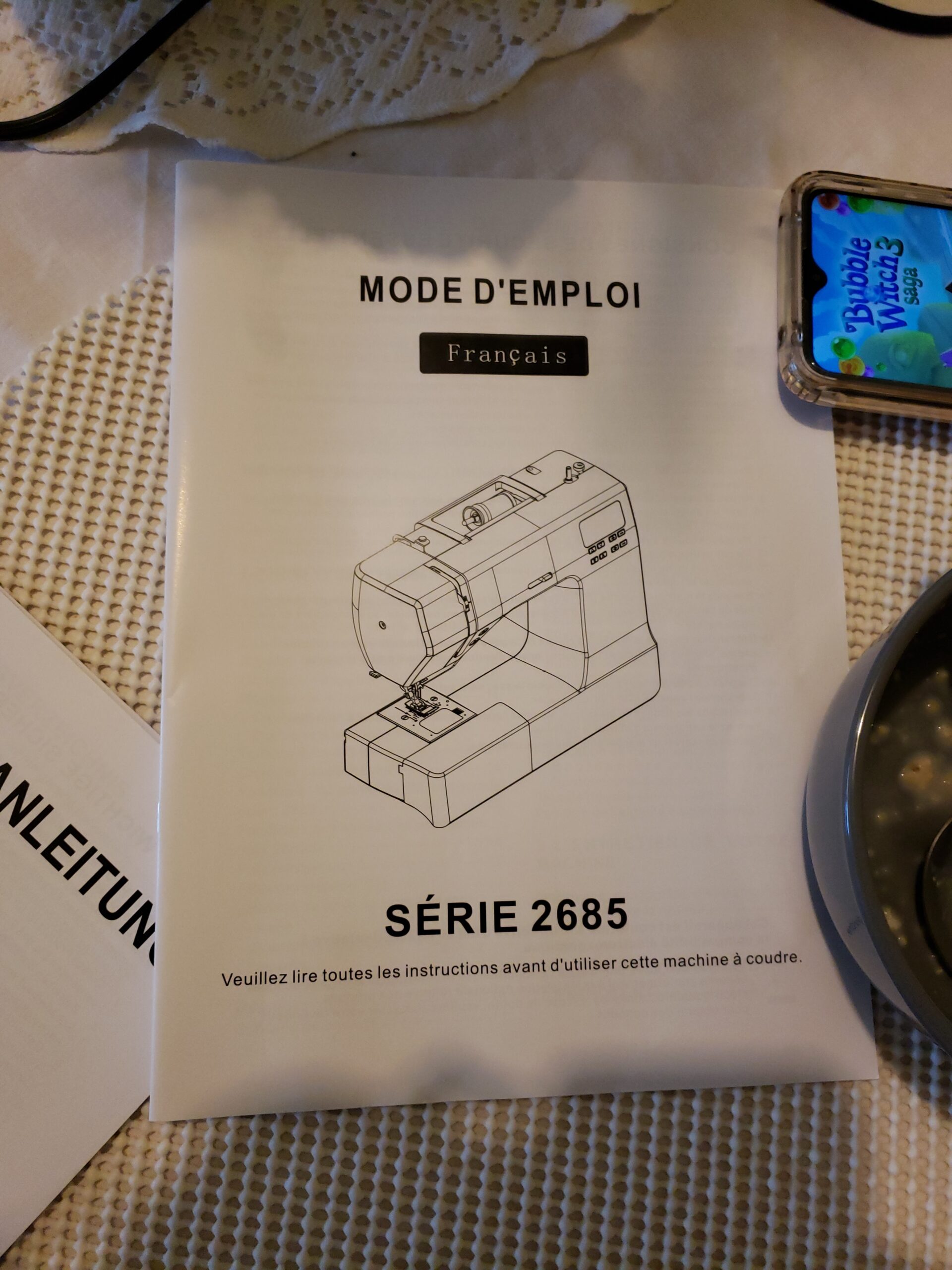 Portable Sewing Machine Computerized Embroidery Sewing Machine with 200 Unique Built-in Stitch and 8 Buttonholes - Customer Photo 1