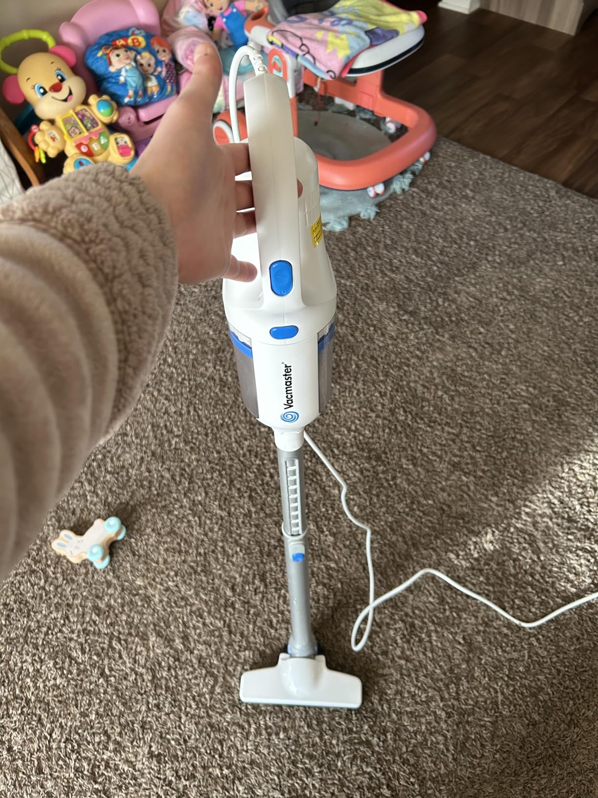 Vacmaster Corded Stick Vacuum Cleaner 2 in 1 Ultra-Lightweight 14Kpa Power Suction Handheld Vacuum Cleaner with Washable HEPA Filter for Home, Car, Pet Hair, Carpet, Hard Floor Customer Review Vacmaster Corded Stick Vacuum Cleaner 2 in 1 Ultra-Lightweight 14Kpa Power Suction Handheld Vacuum Cleaner with Washable HEPA Filter for Home, Car, Pet Hair, Carpet, Hard Floor - Customer Photo 2