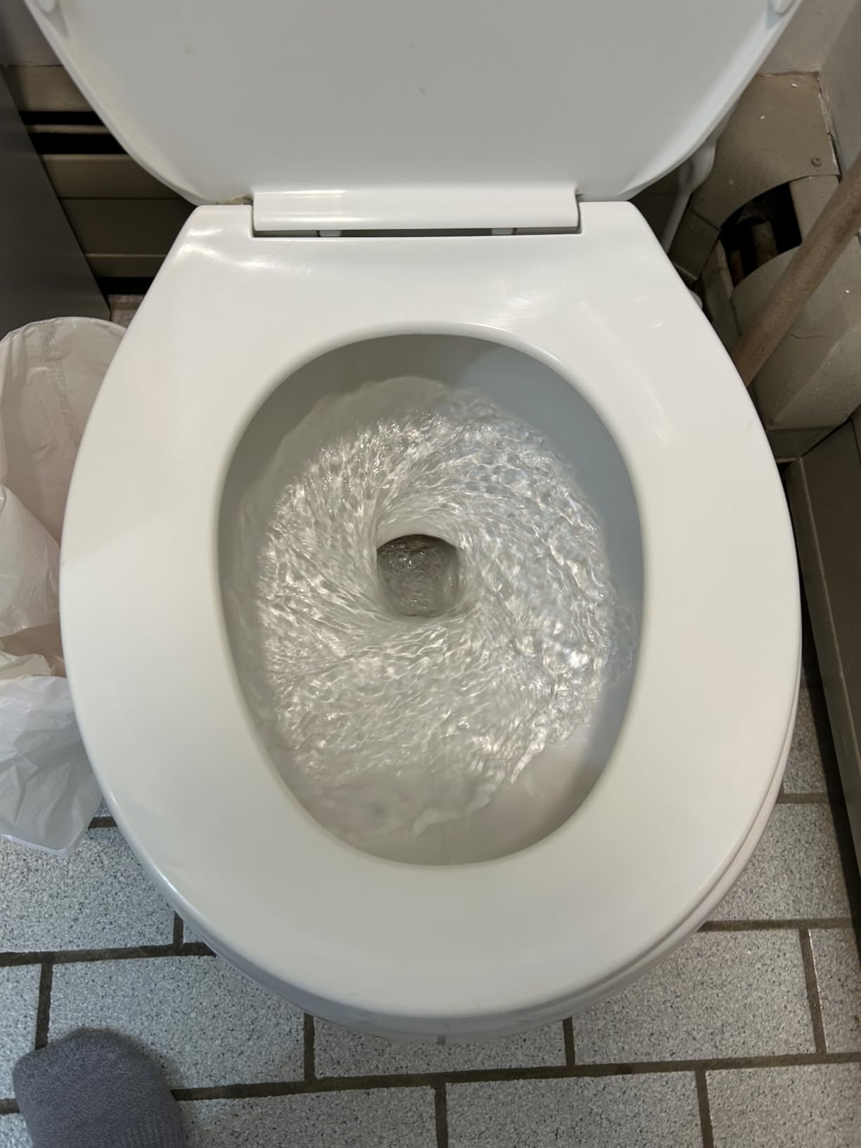 2 Pack Toilet Cleaner Hard Water Build up Remover with Ergonomic Handle, Toilet Bowl Stain Ring Remover, Pumice Stone Toilet Cleaner Tool Stain Remover for Toilet, Pool, Bathroom, Sink Customer Review 2 Pack Toilet Cleaner Hard Water Build up Remover with Ergonomic Handle, Toilet Bowl Stain Ring Remover, Pumice Stone Toilet Cleaner Tool Stain Remover for Toilet, Pool, Bathroom, Sink - Customer Photo 2