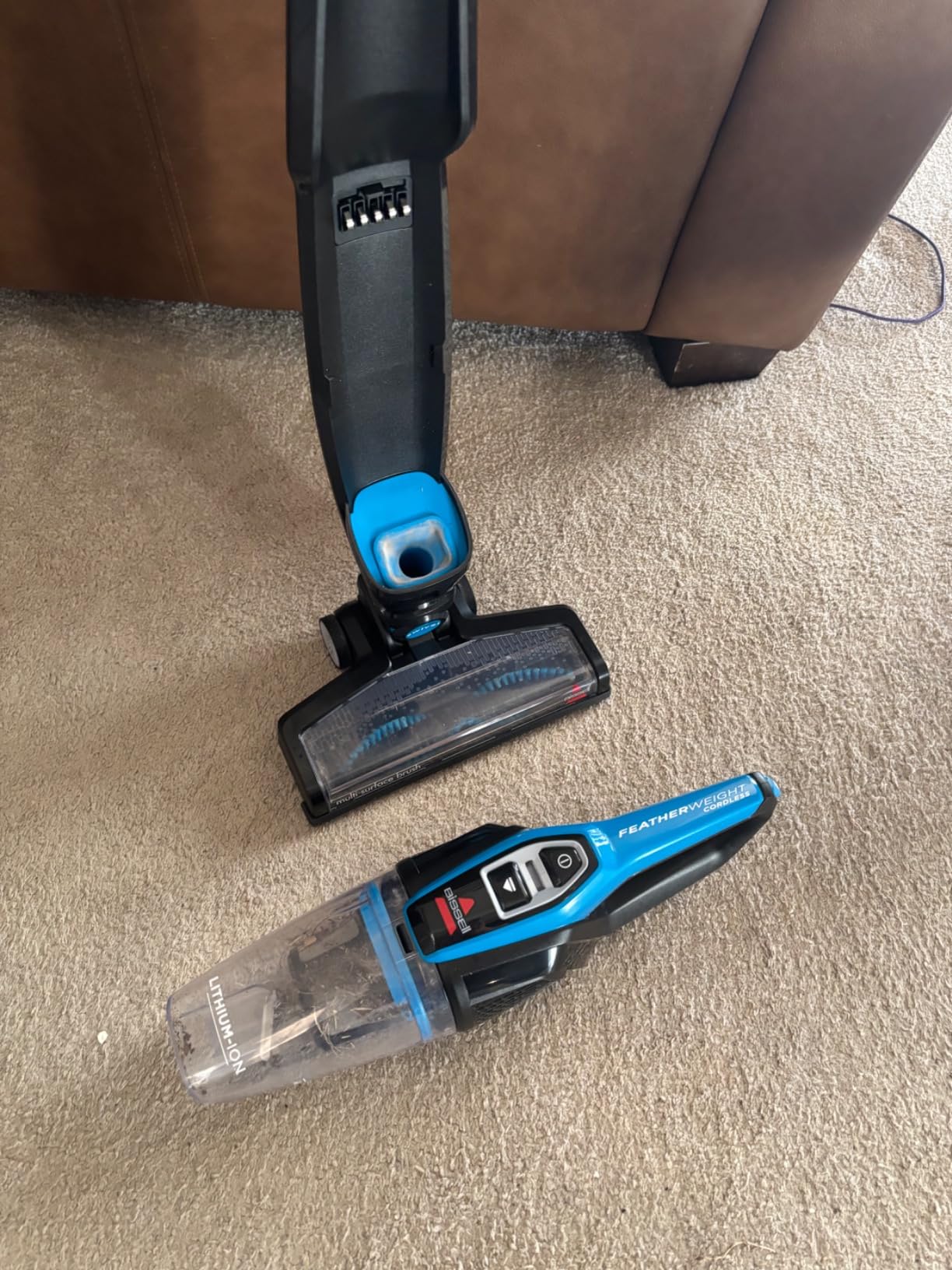 Bissell, 3061 Featherweight Cordless Stick Vacuum, Self-Standing, Electric Blue, Black - Customer Photo 1