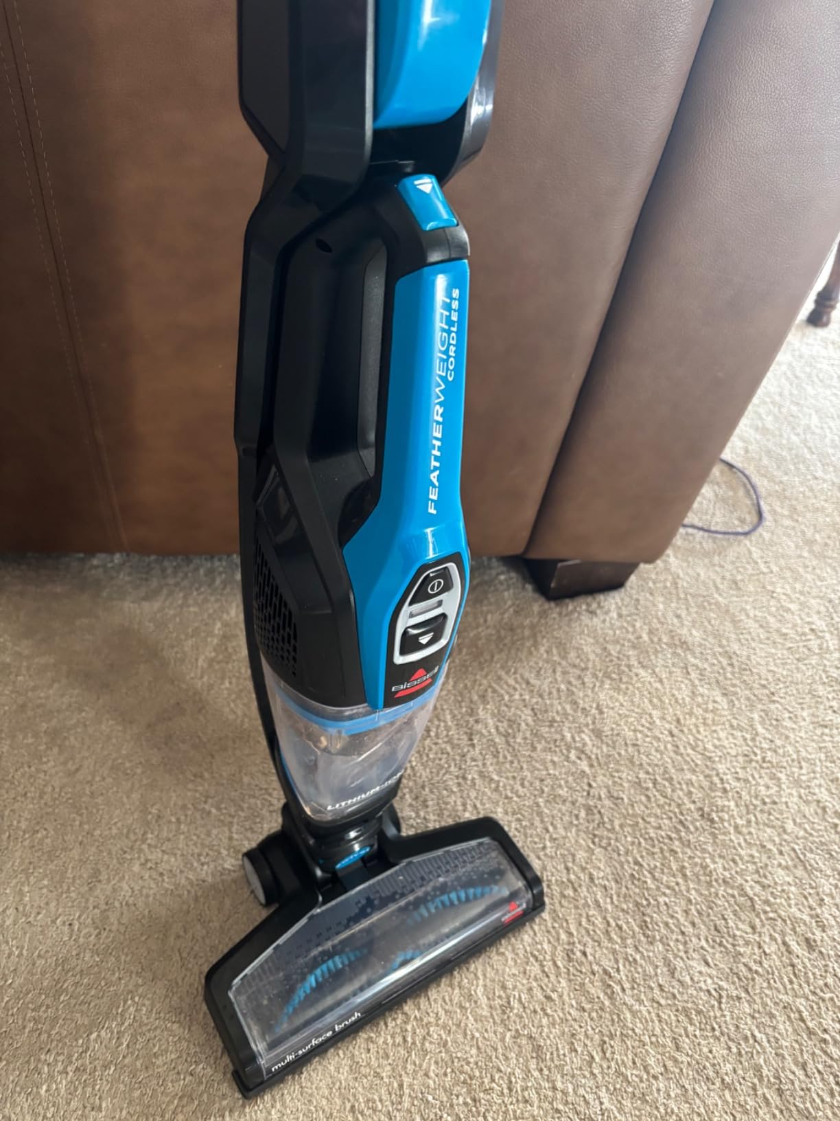 Bissell, 3061 Featherweight Cordless Stick Vacuum, Self-Standing, Electric Blue, Black - Customer Photo 2