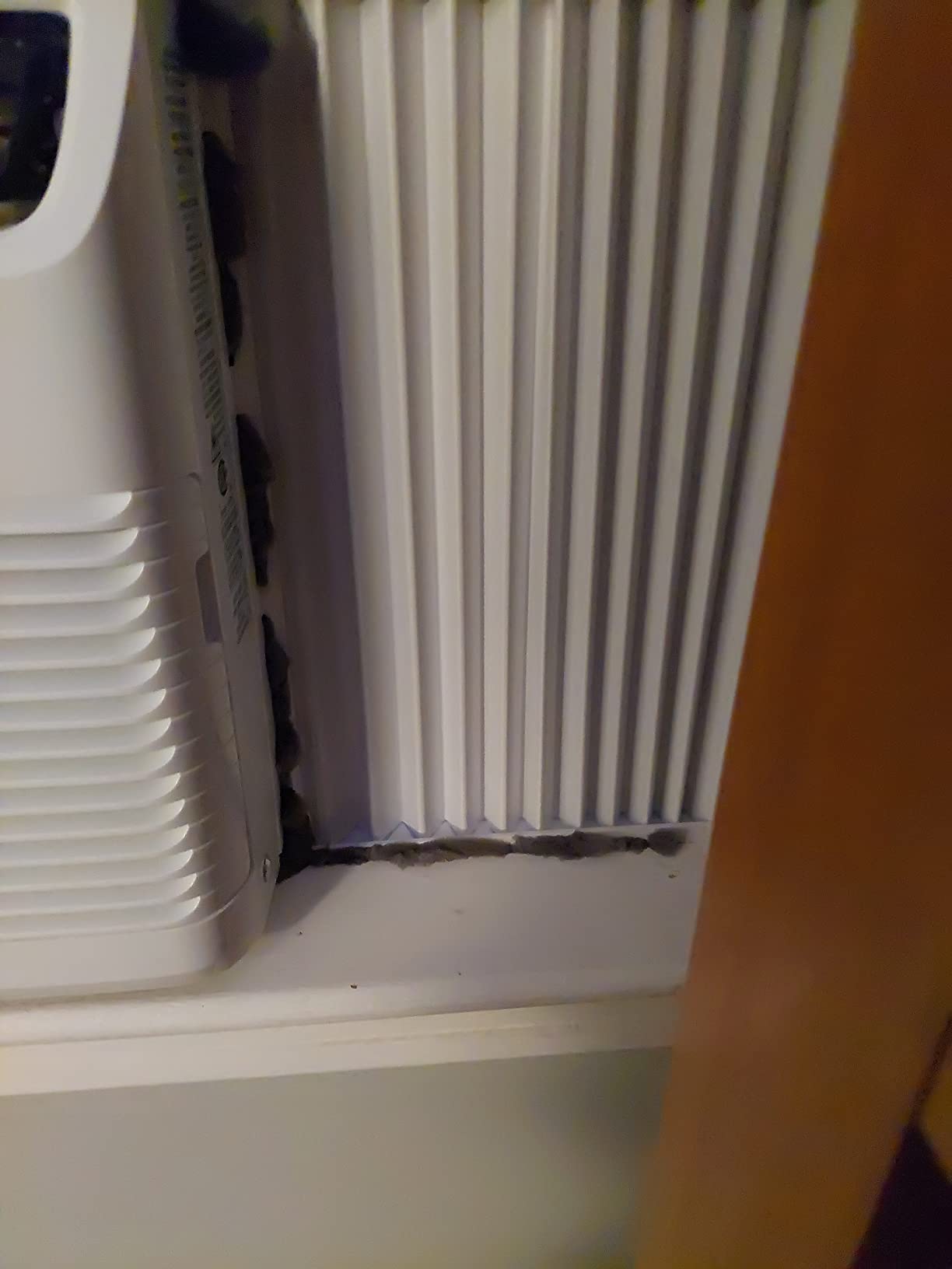 Frigidaire 6,000 BTU Window Air Conditioner and Dehumidifier, 115V, Cools up to 250 Sq. Ft. for Apartment, Dorm Room, Small/Medium Rooms, with Remote Control, White Customer Review Frigidaire 6,000 BTU Window Air Conditioner and Dehumidifier, 115V, Cools up to 250 Sq. Ft. for Apartment, Dorm Room, Small/Medium Rooms, with Remote Control, White - Customer Photo 2